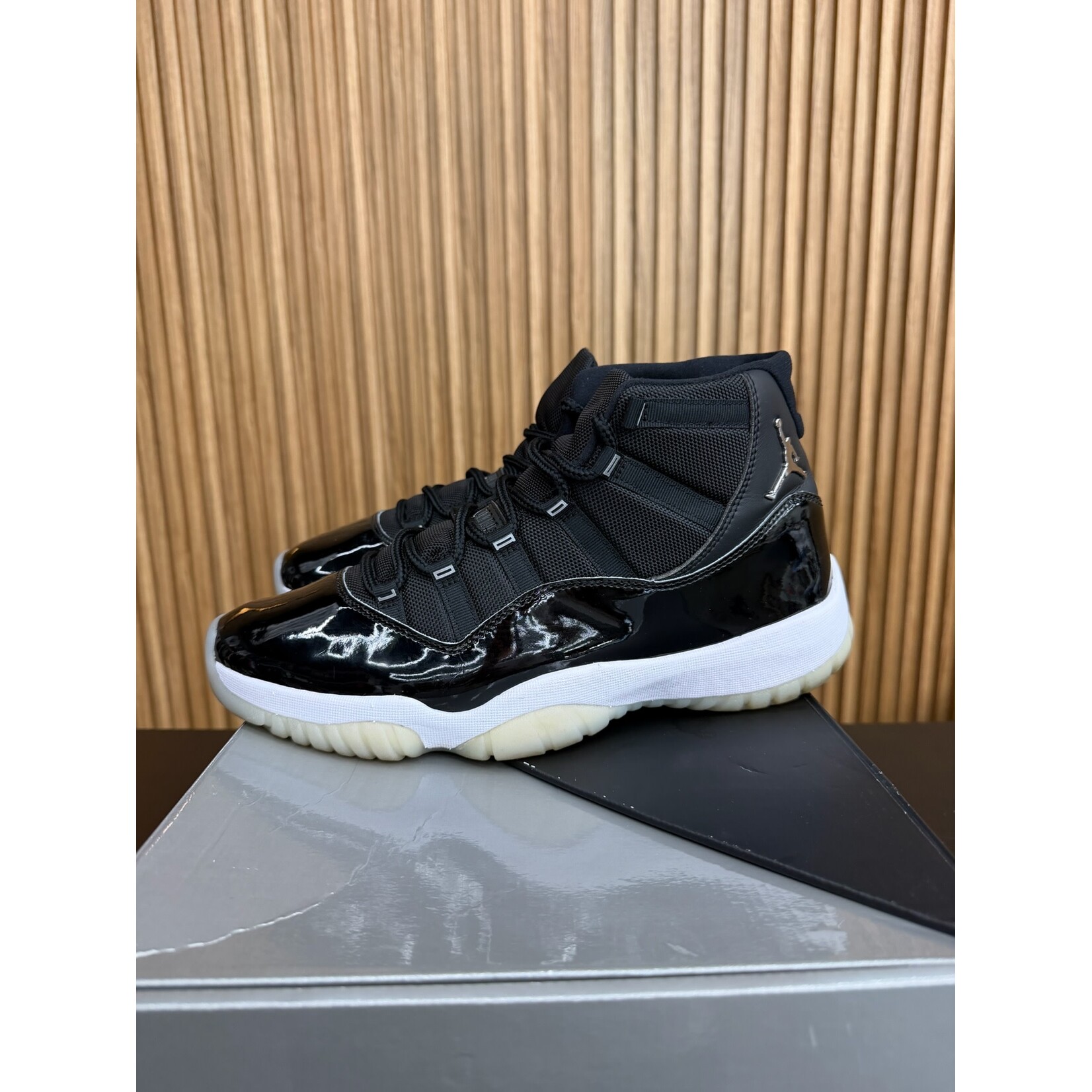 Jordan Jordan 11 Retro Jubilee 25th Anniversary Size 12, PREOWNED*