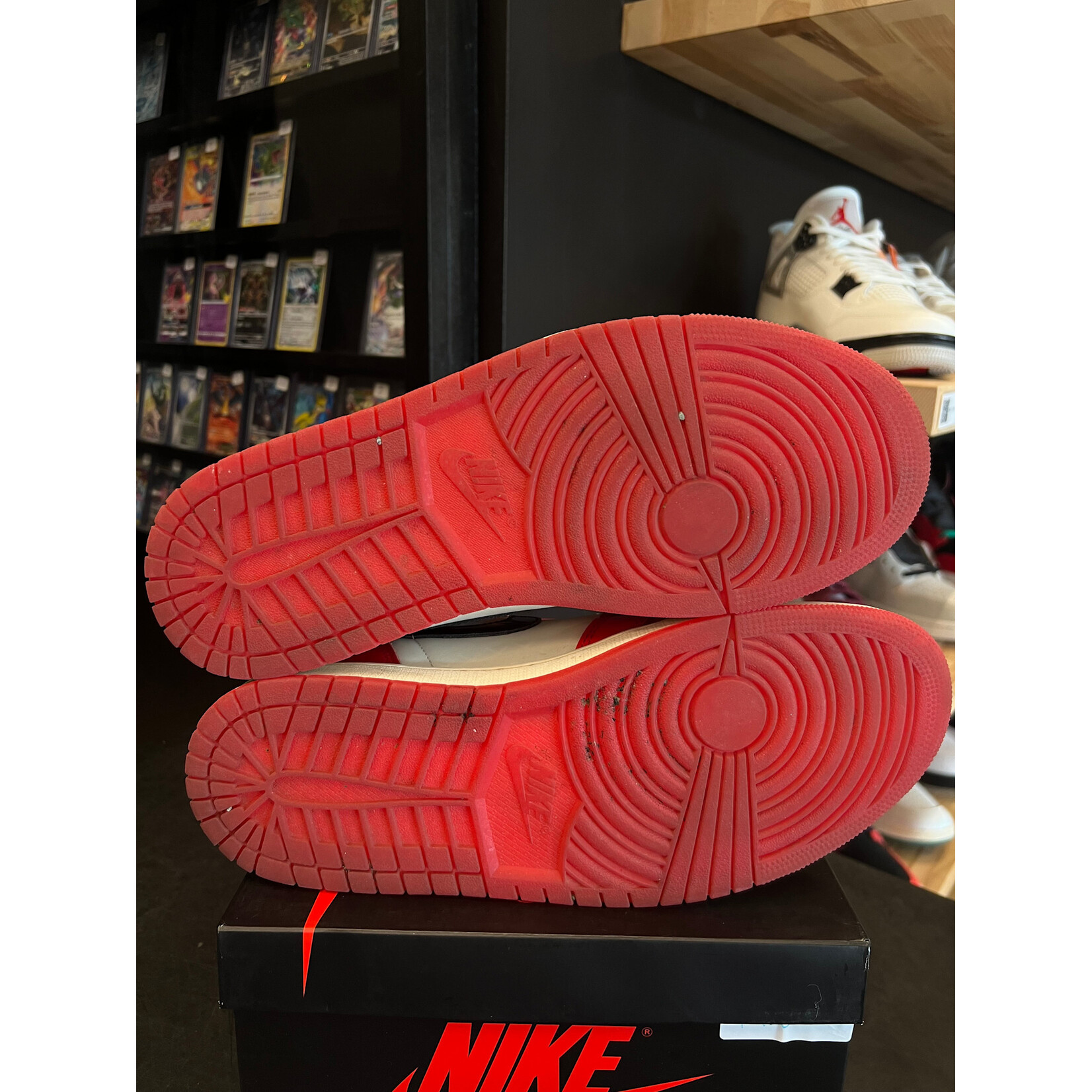 Jordan Jordan 1 Retro High OG Spider-Man Across the Spider-Verse Size 10.5, PREOWNED