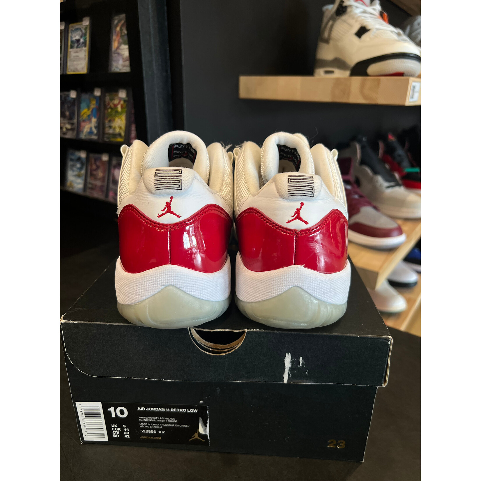 Jordan Jordan 11 Retro Low Cherry (2016) Size 10, PREOWNED