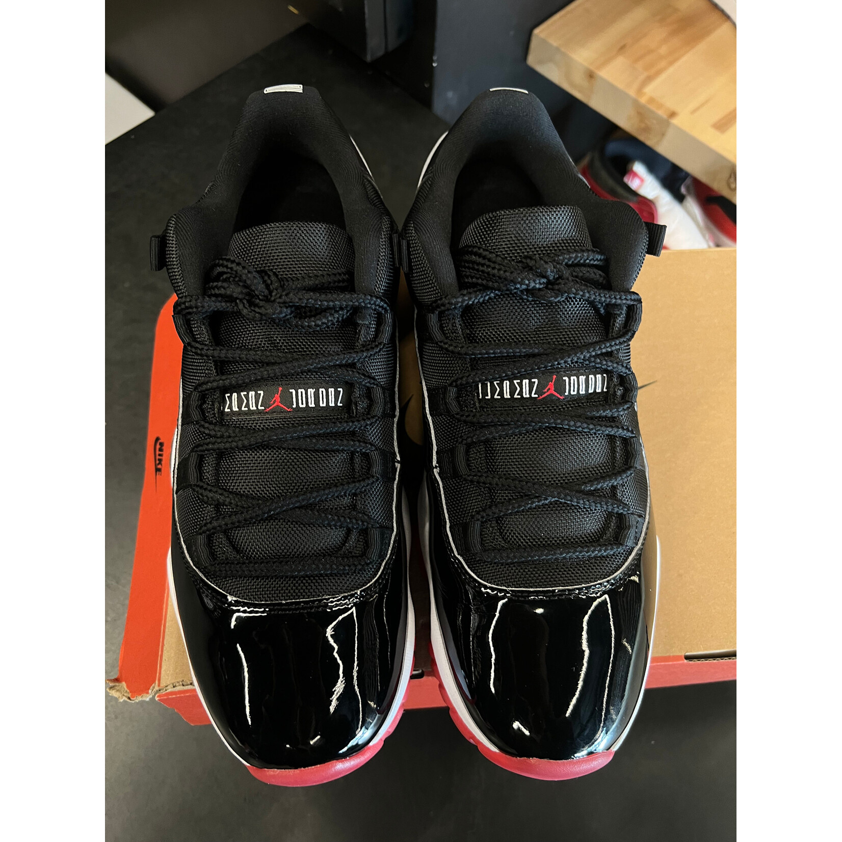 Jordan Jordan 11 Retro Low Bred (2025) Size 10.5, PREOWNED