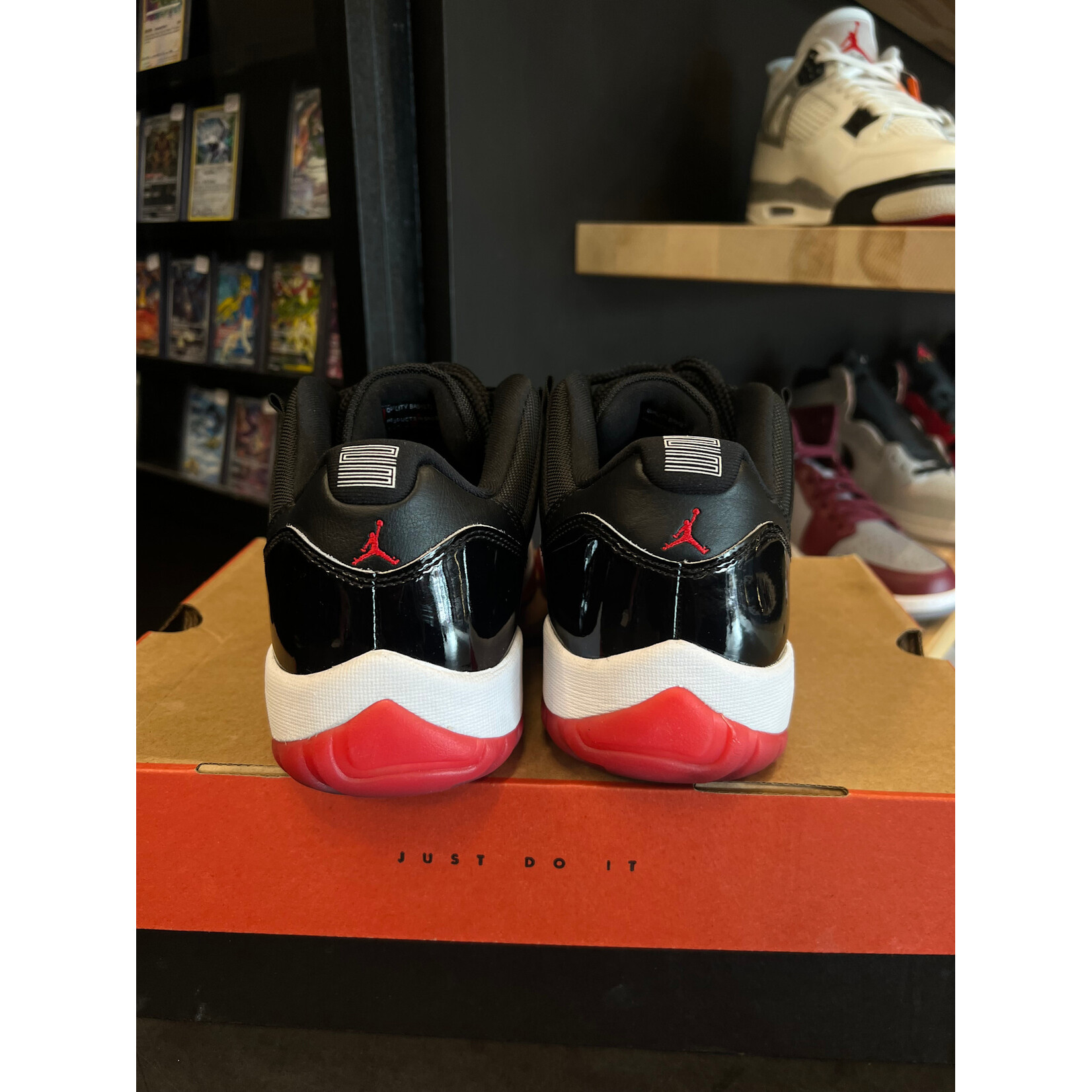 Jordan Jordan 11 Retro Low Bred (2025) Size 10.5, PREOWNED