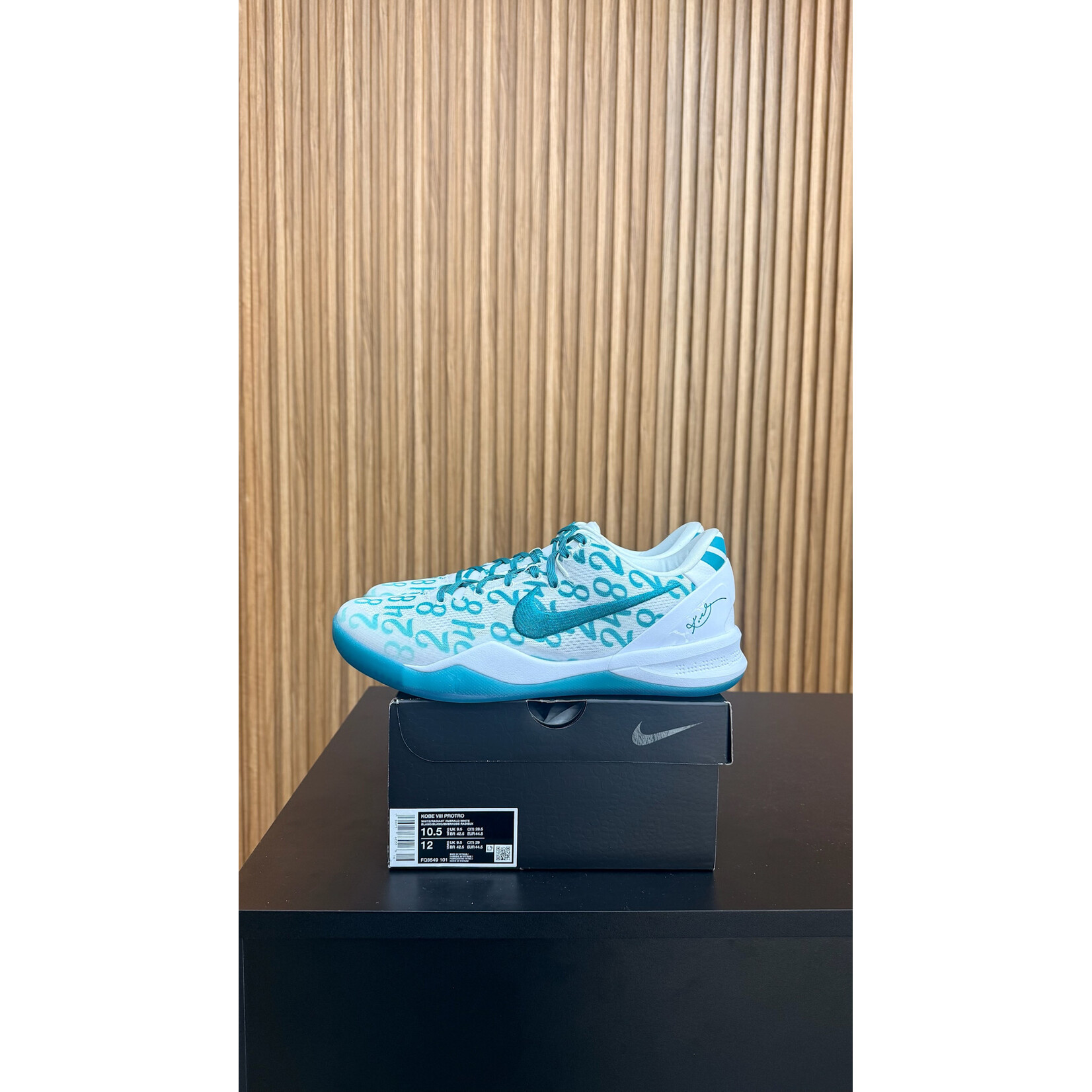 Nike Nike Kobe 8 Protro Radiant Emerald Size 10.5, PREOWNED*