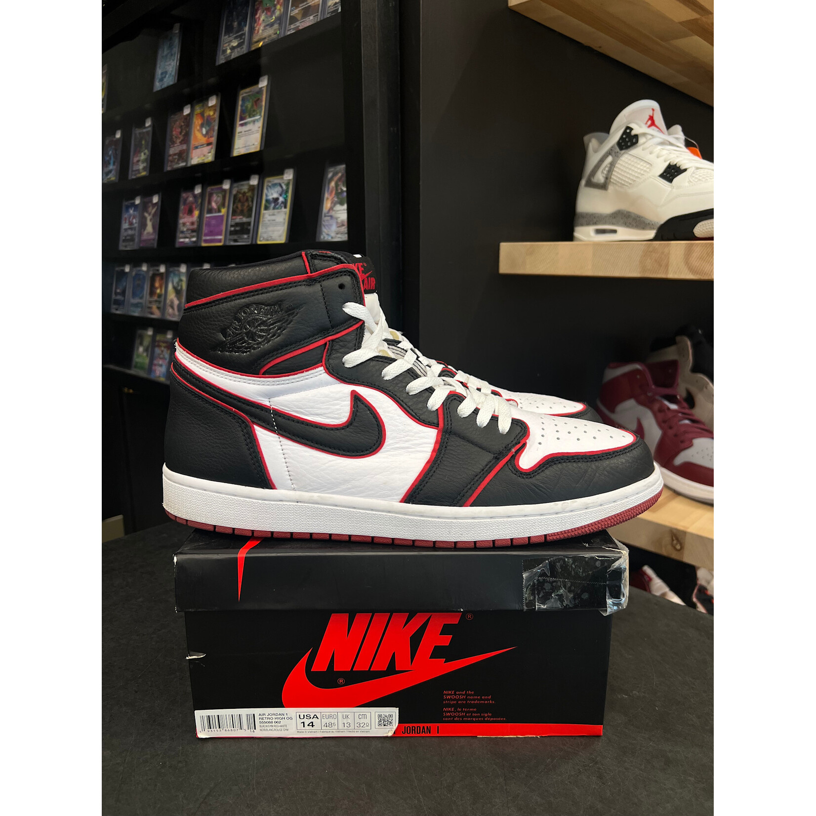 Jordan Jordan 1 Retro High Bloodline Size 14, PREOWNED