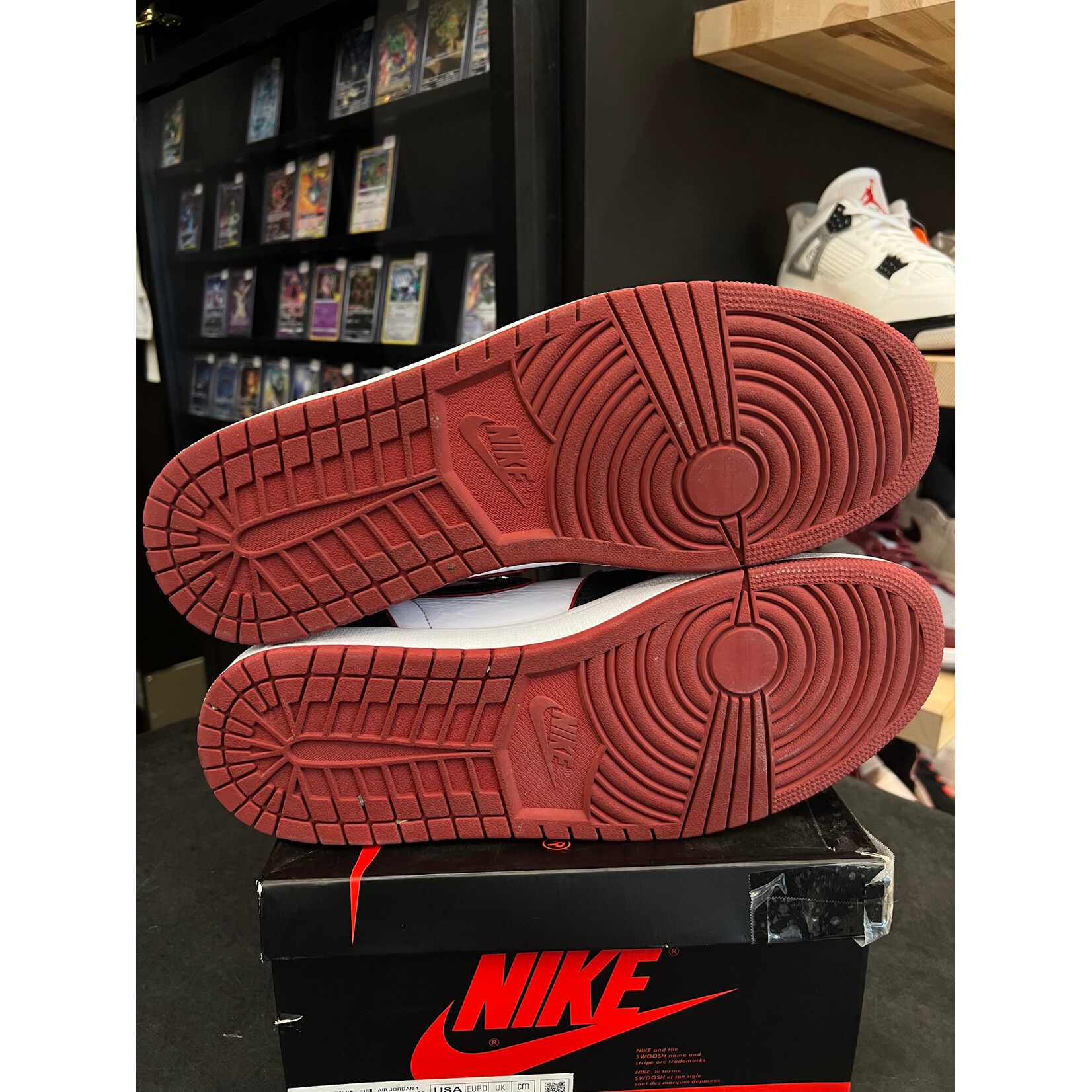 Jordan Jordan 1 Retro High Bloodline Size 14, PREOWNED