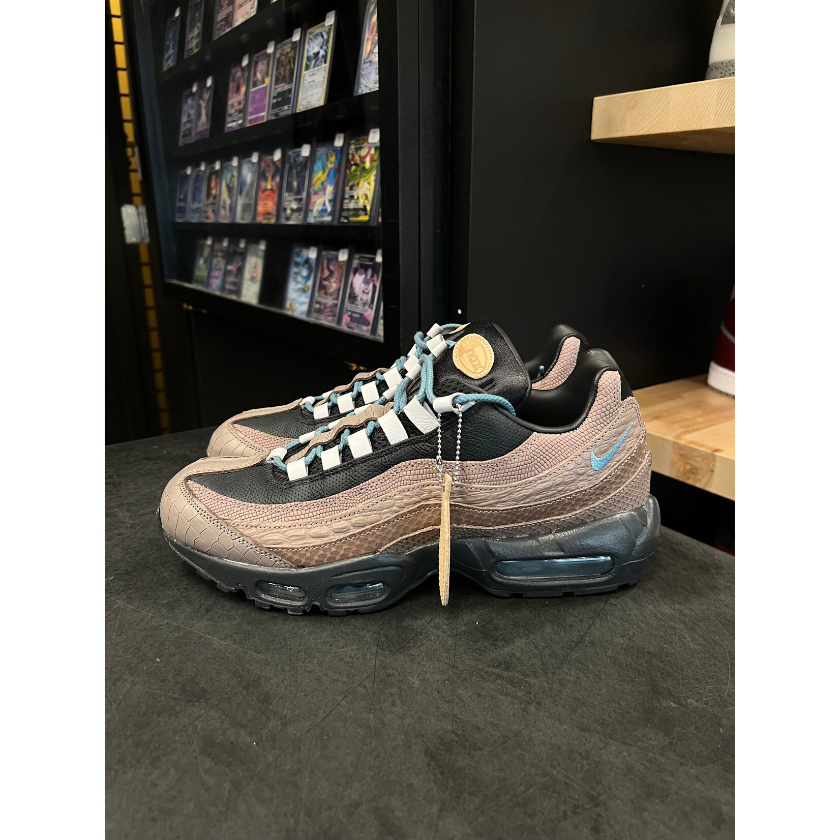Nike Nike Air Max 95 NIKEID (Women's) Size 11W, DS BRAND NEW