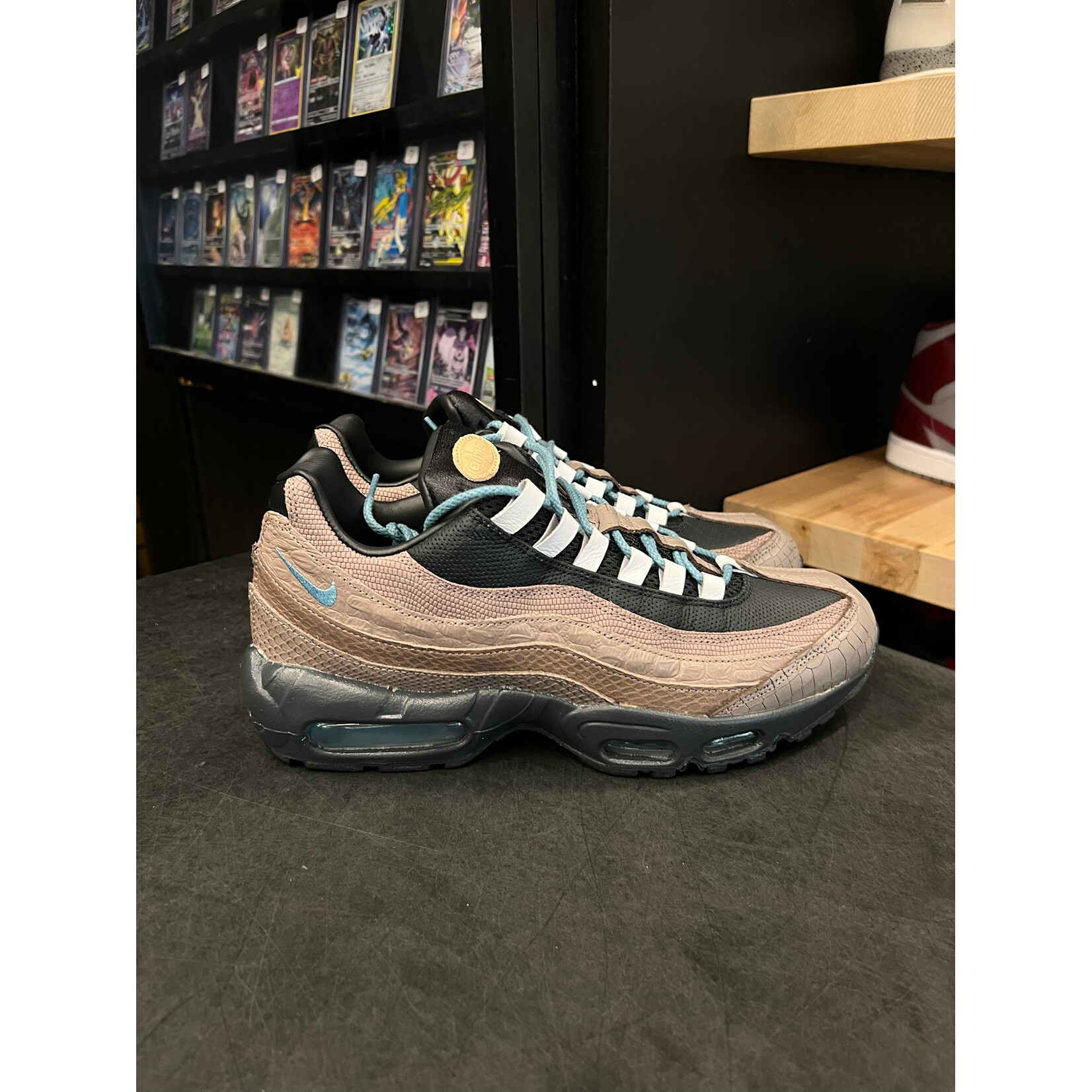 Nike Nike Air Max 95 NIKEID (Women's) Size 11W, DS BRAND NEW