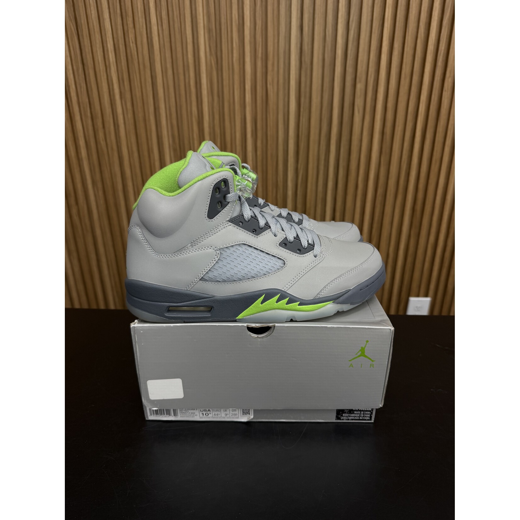 Jordan Jordan 5 Retro Green Bean (2022) Size 10.5, PREOWNED*