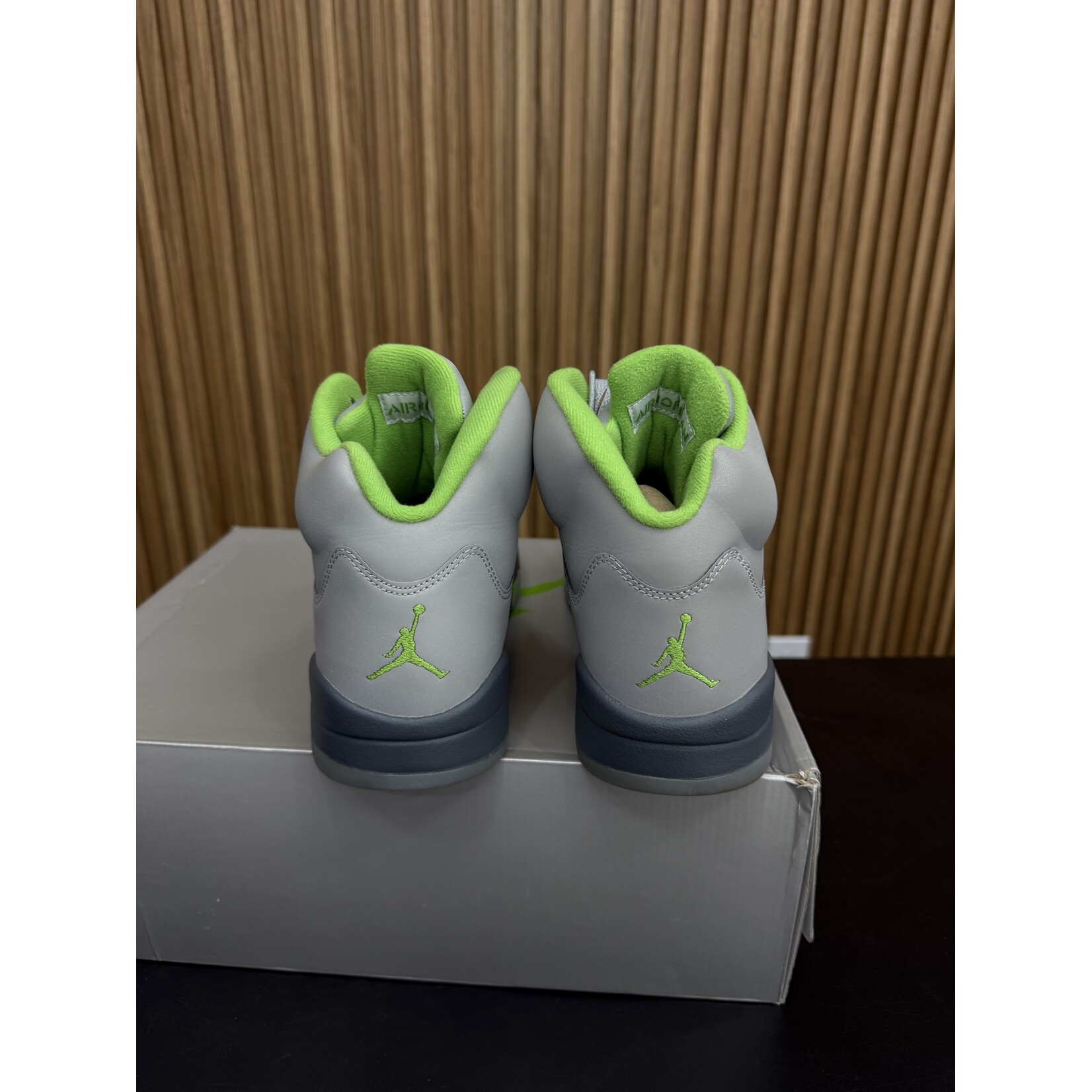 Jordan Jordan 5 Retro Green Bean (2022) Size 10.5, PREOWNED*