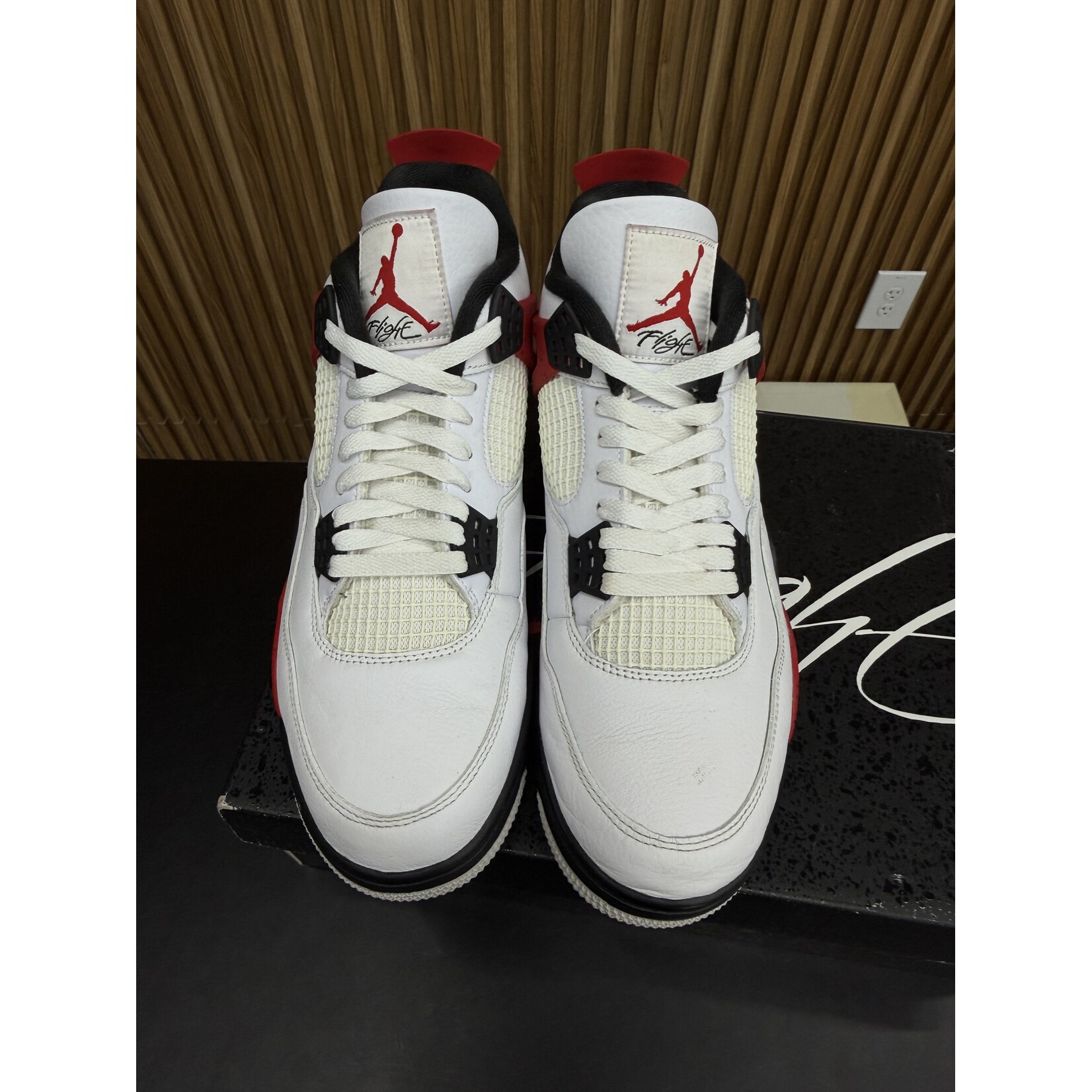 Jordan Jordan 4 Retro Red Cement Size 11, PREOWNED*