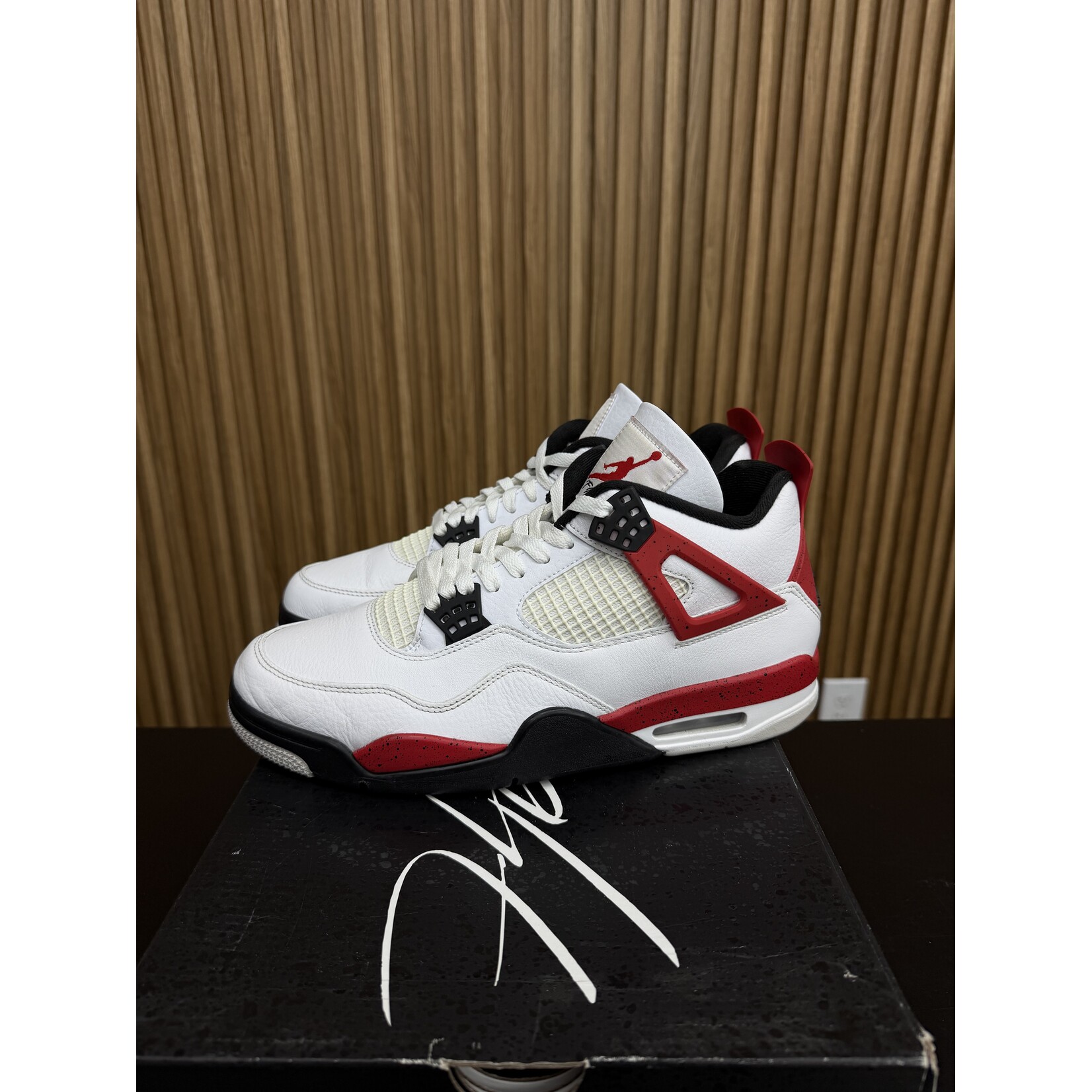 Jordan Jordan 4 Retro Red Cement Size 11, PREOWNED*