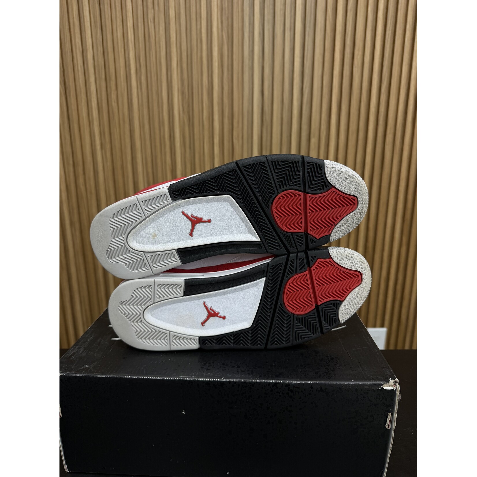 Jordan Jordan 4 Retro Red Cement Size 11, PREOWNED*