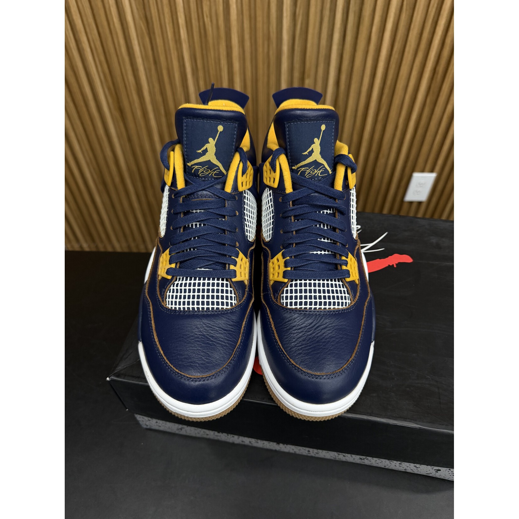 Jordan Jordan 4 Retro Dunk From Above Size 11, PREOWNED