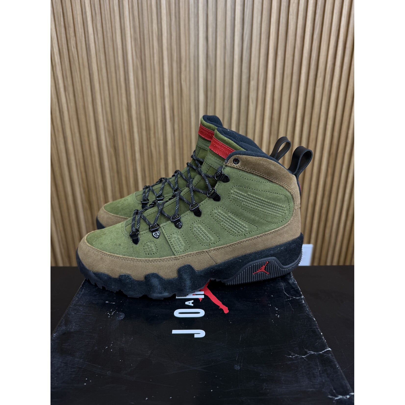 Jordan Jordan 9 Retro Boot NRG Military Brown Legion Green Size 10.5, PREOWNED