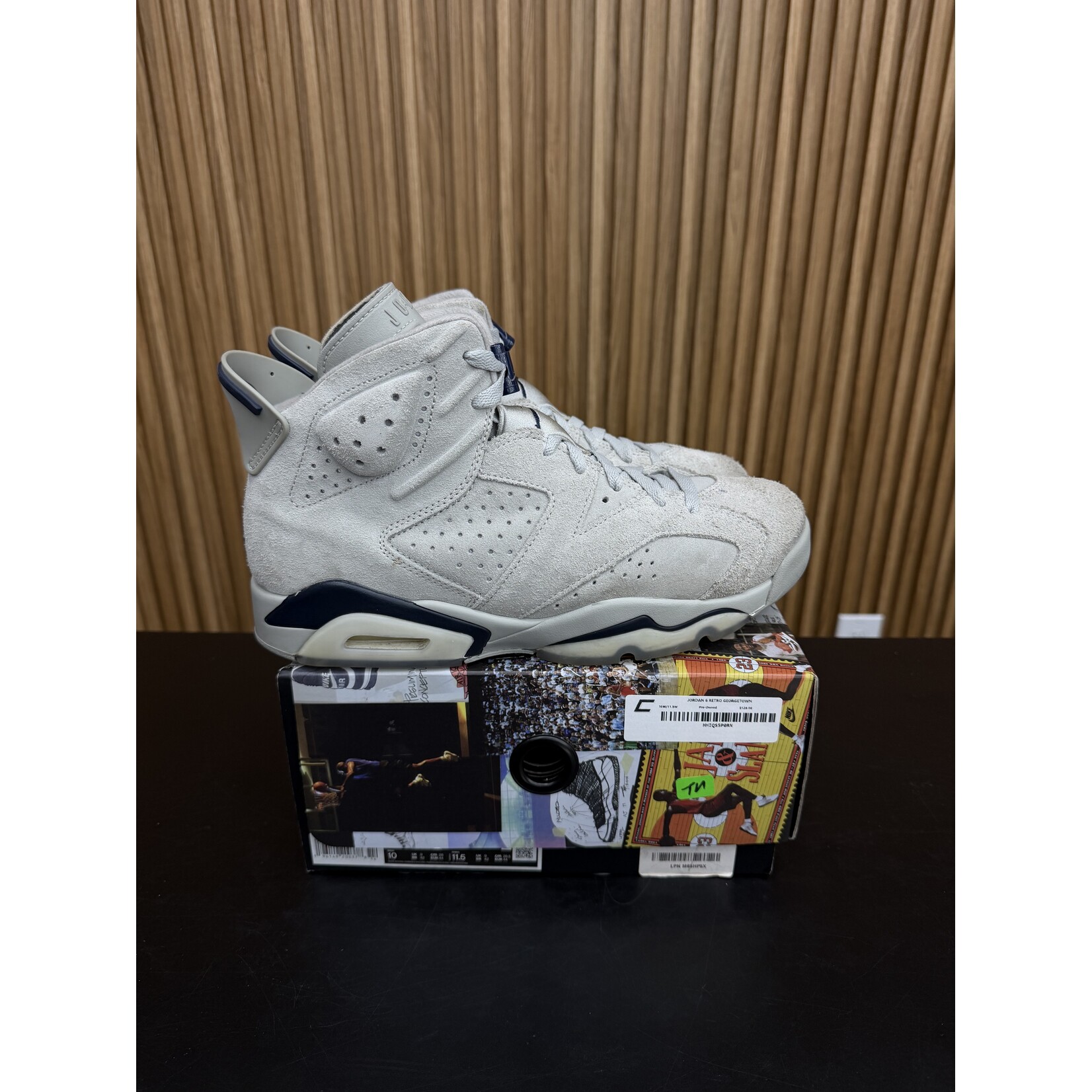 Jordan Jordan 6 Retro Georgetown (2022) Size 10, PREOWNED*