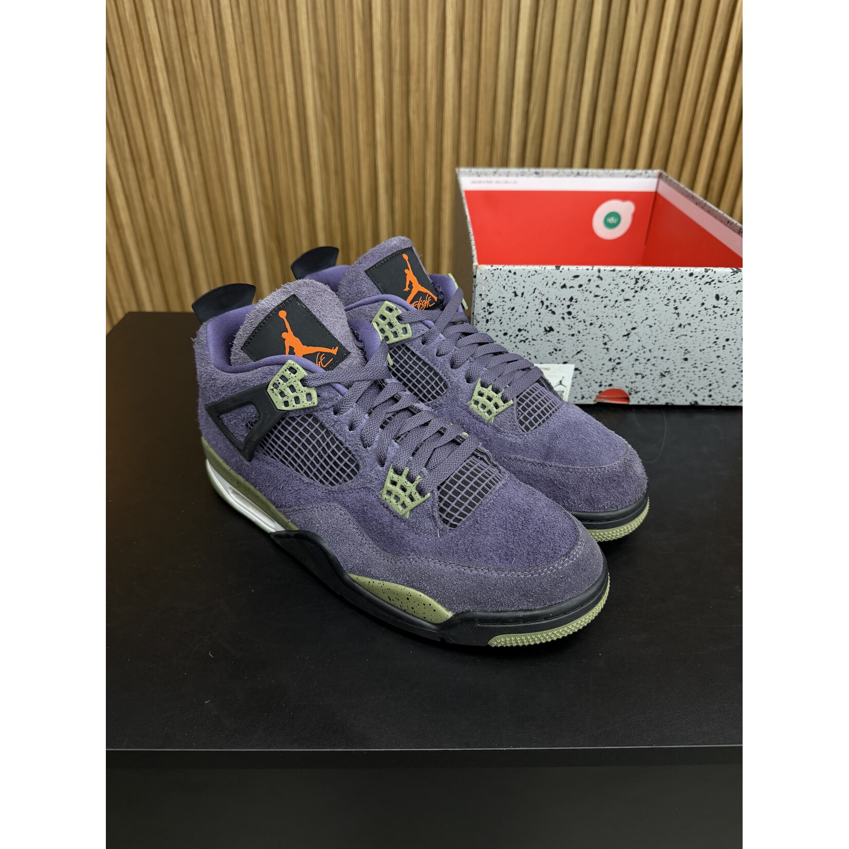Jordan Jordan 4 Retro Canyon Purple (Women's) Size 12W, PREOWNED*