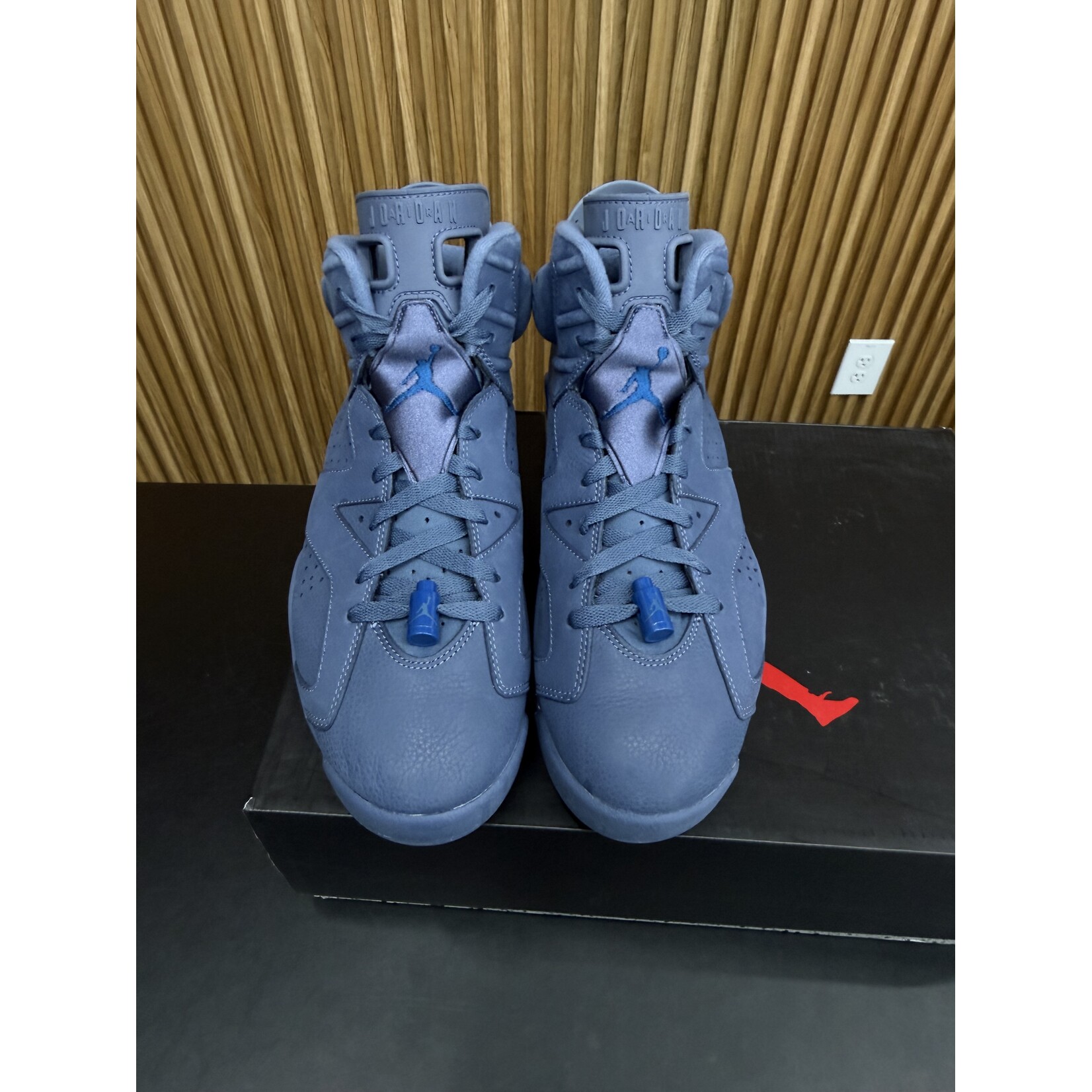 Jordan Jordan 6 Retro Diffused Blue Size 11, PREOWNED*