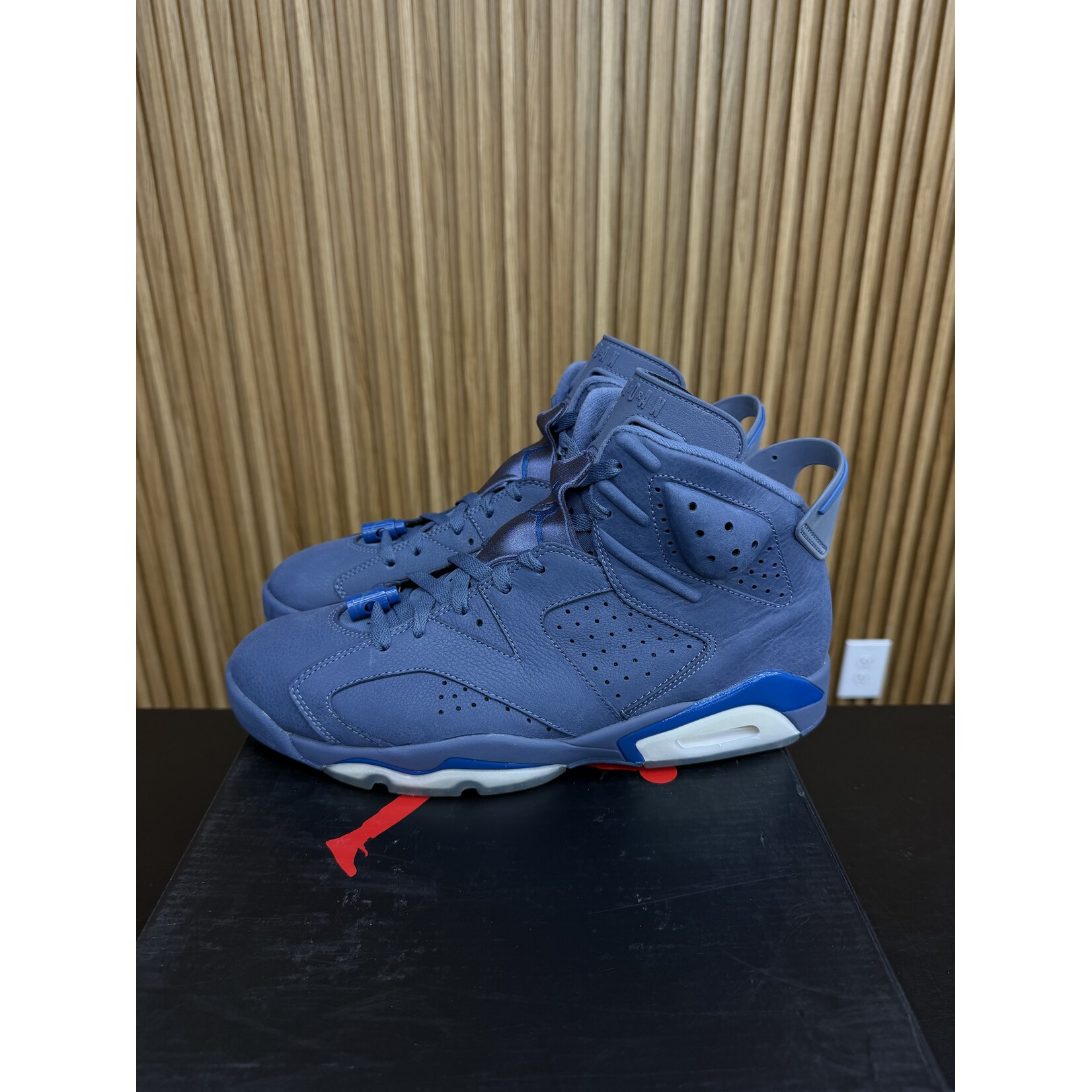 Jordan Jordan 6 Retro Diffused Blue Size 11, PREOWNED*