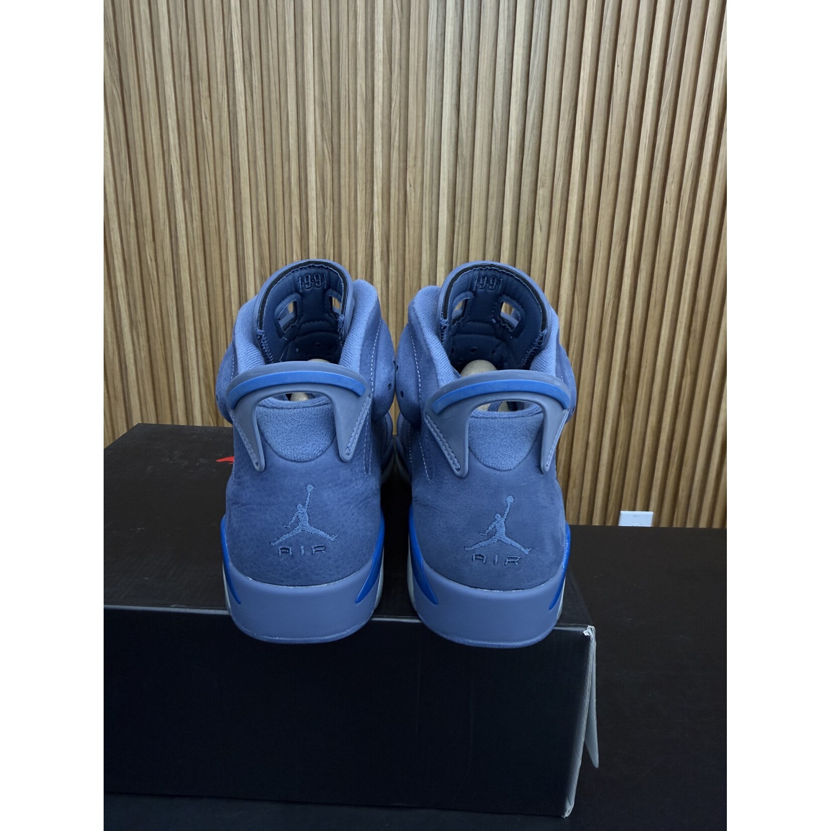 Jordan Jordan 6 Retro Diffused Blue Size 11, PREOWNED*