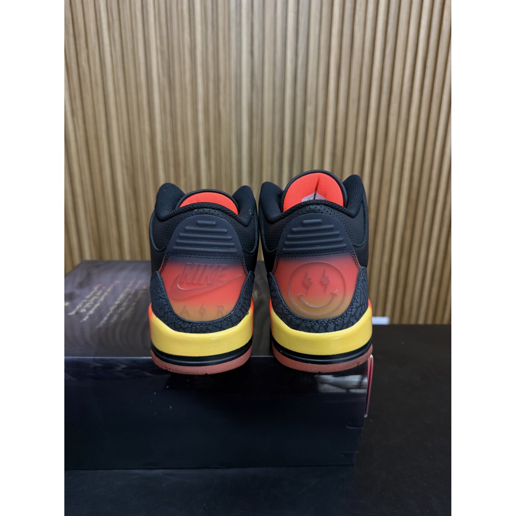 Jordan Jordan 3 Retro J Balvin Rio Size 10, PREOWNED*