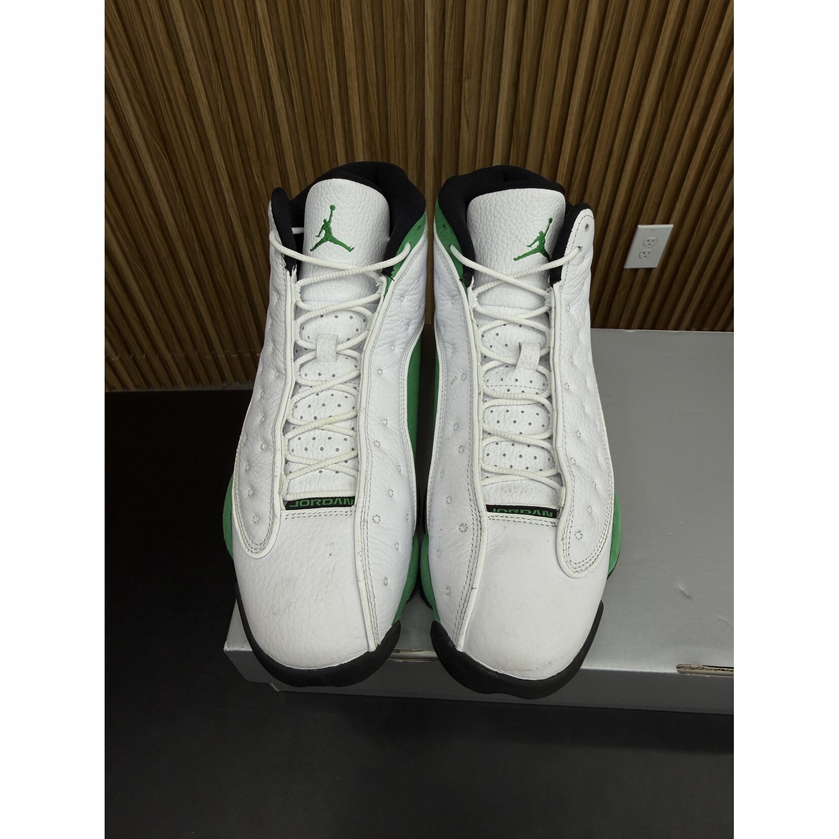 Jordan Jordan 13 Retro White Lucky Green Size 10.5, PREOWNED*