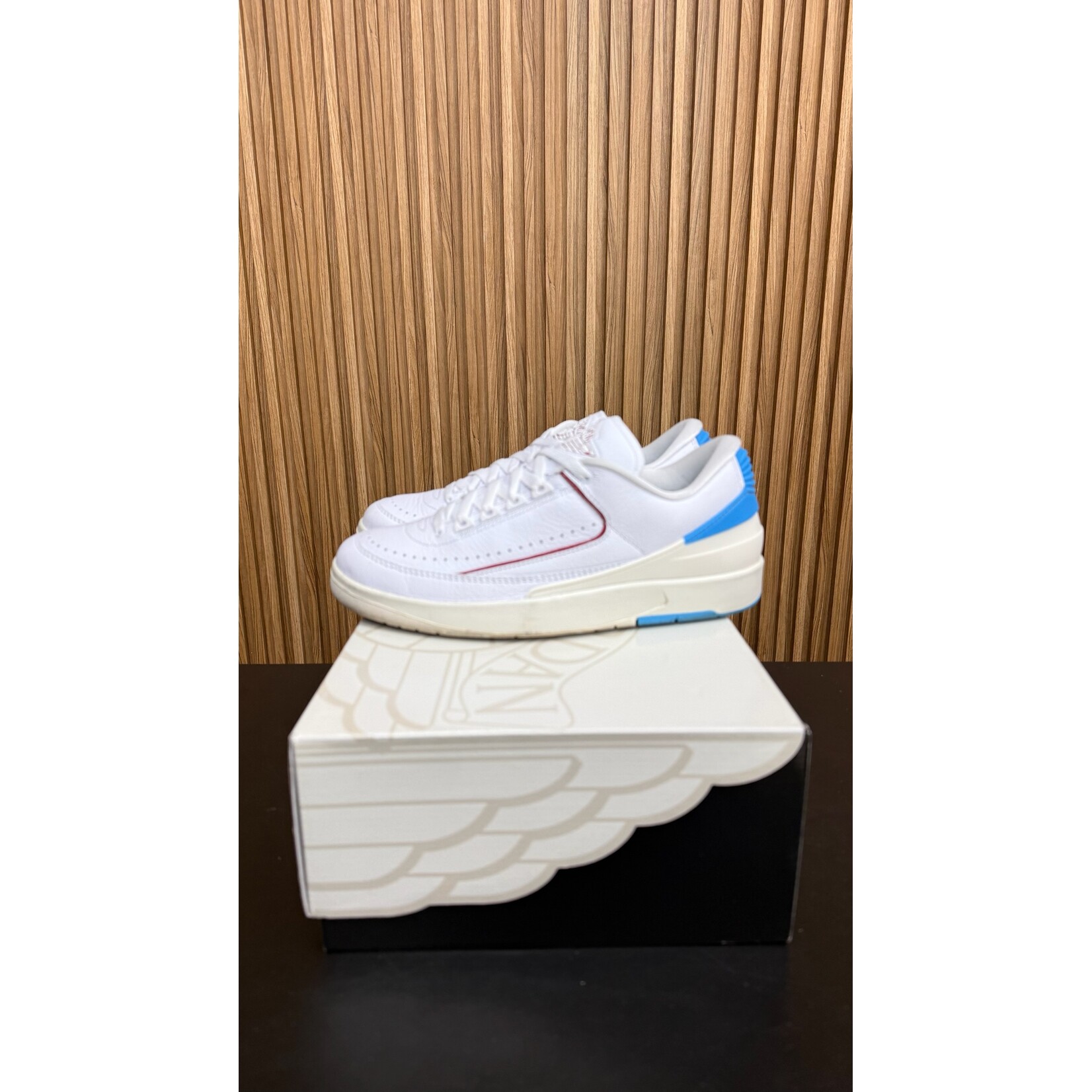 Jordan Jordan 2 Retro Low NC to Chi (Women's) Size 10.5W, PREOWNED