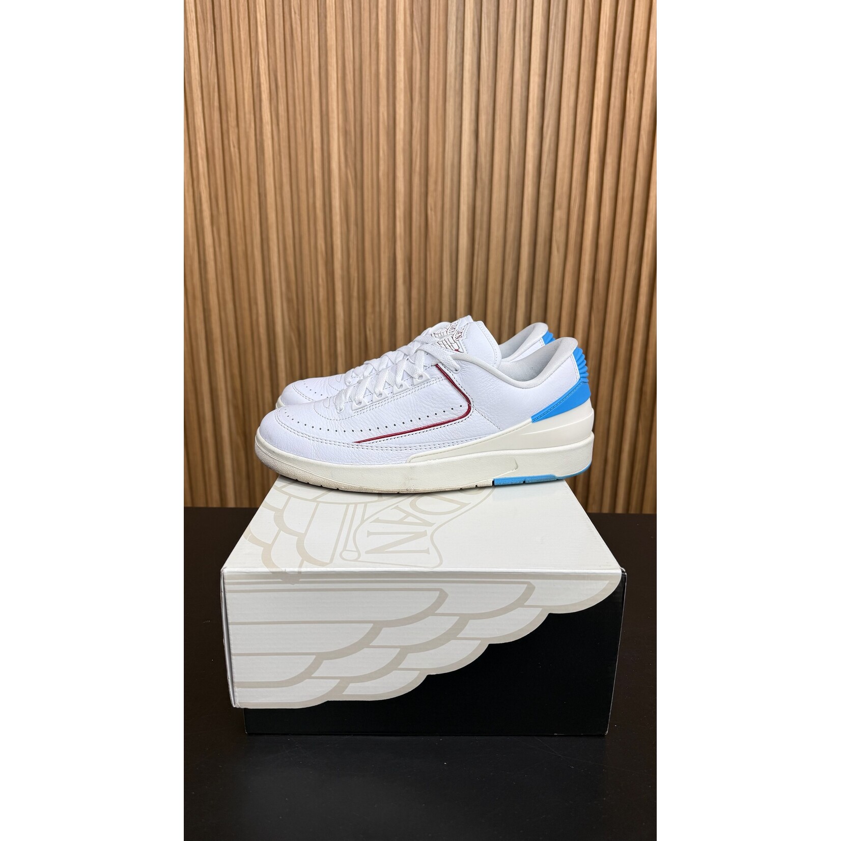 Jordan Jordan 2 Retro Low NC to Chi (Women's) Size 10.5W, PREOWNED