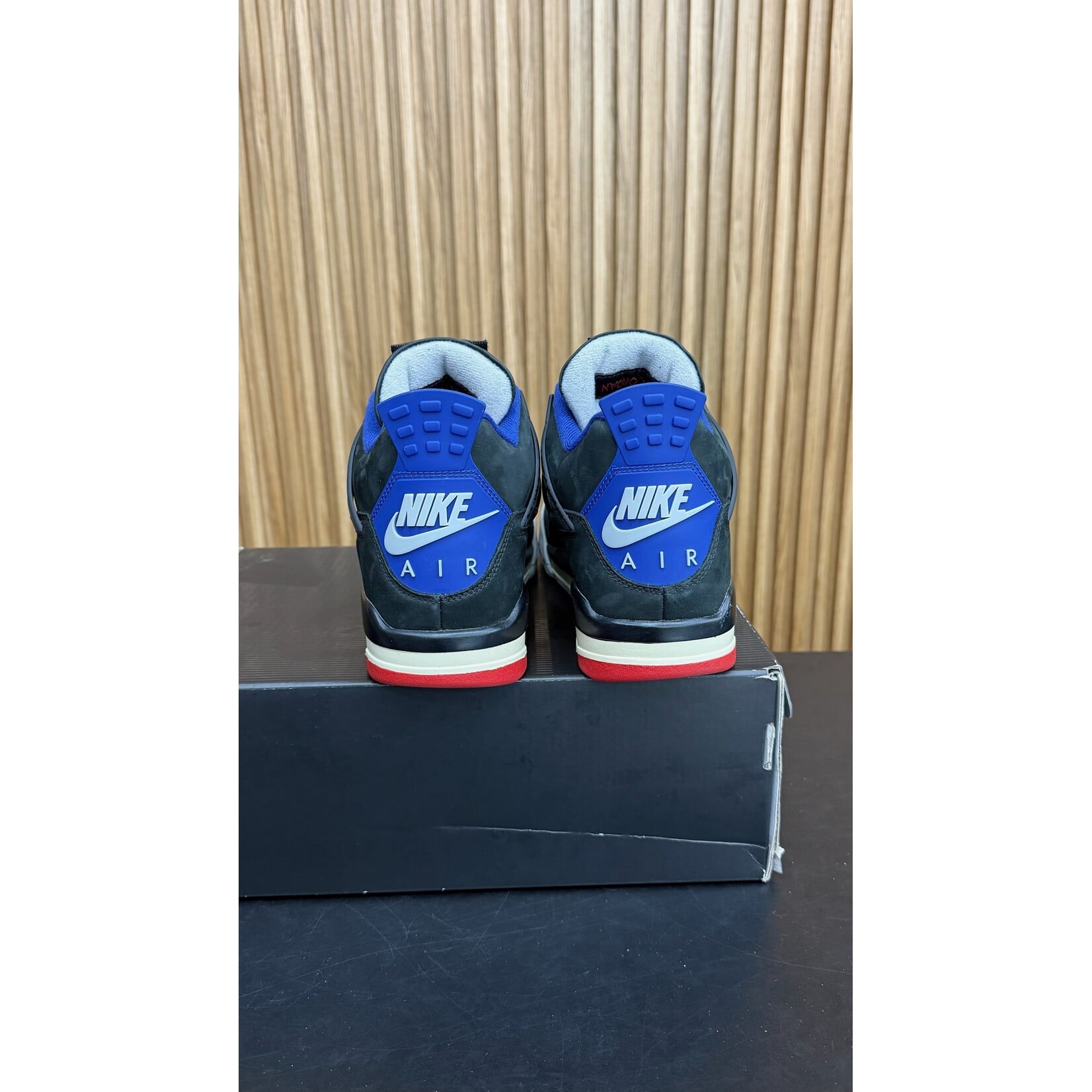 Jordan Jordan 4 Retro Rare Air (White Lettering) Size 9, PREOWNED
