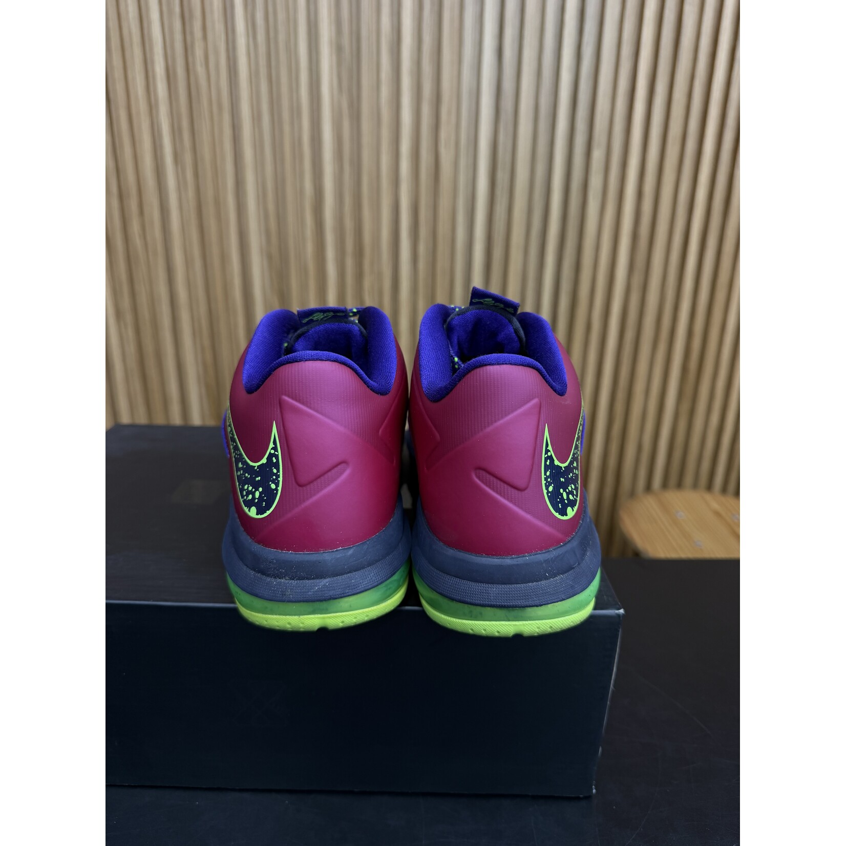 Nike Nike LeBron X Low LeBroncurial Size 9, PREOWNED