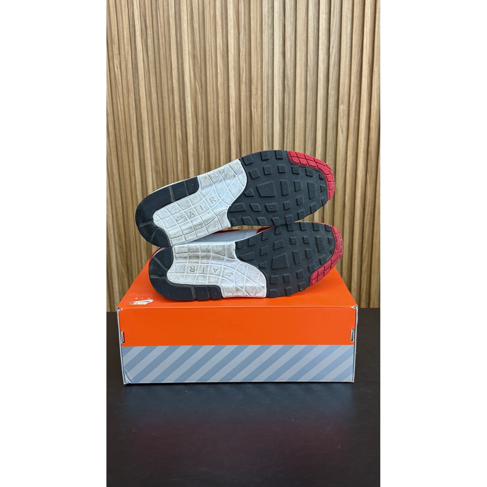 Nike Nike Air Max 1 Anniversary Red (2017/2018 Restock Pair) Size 10, PREOWNED