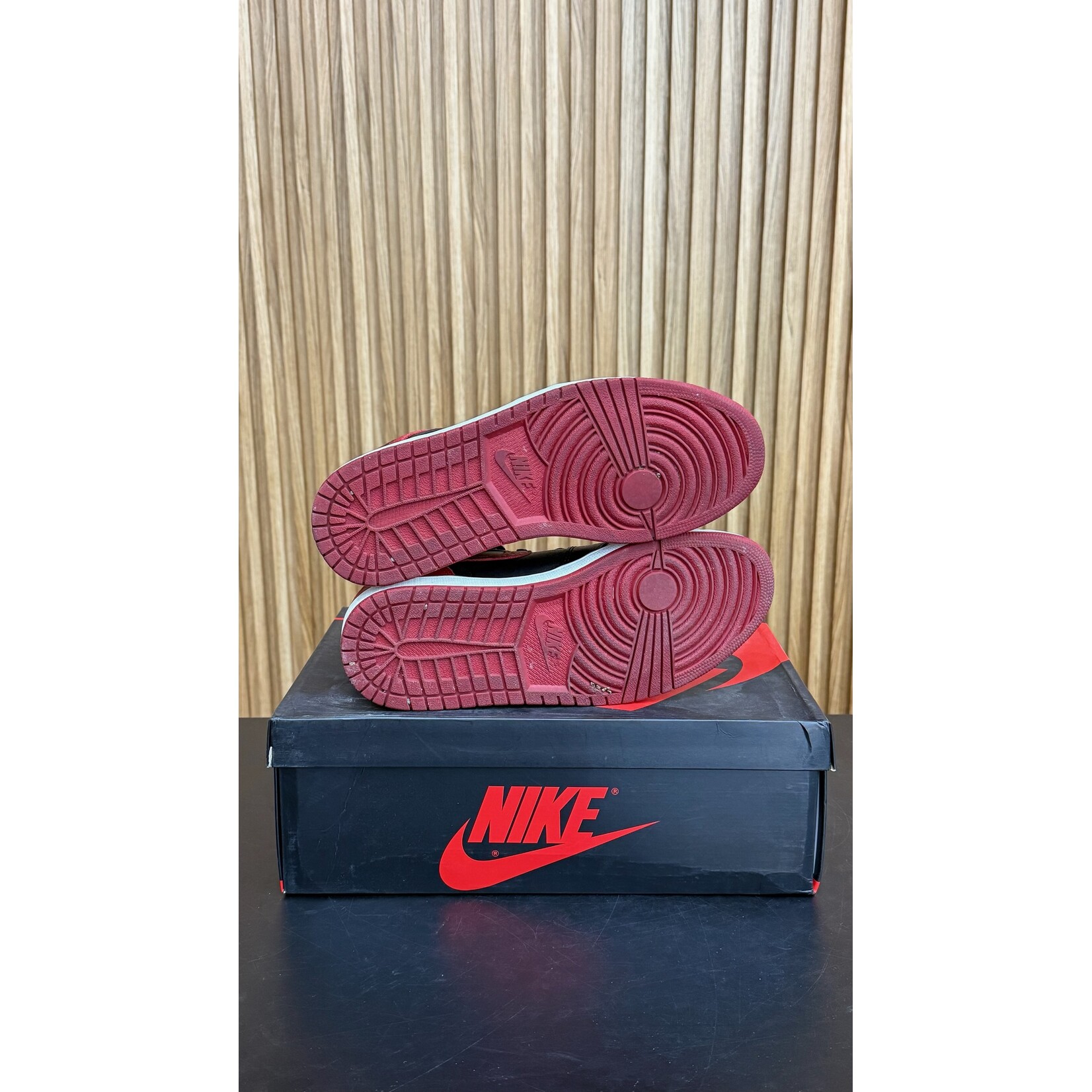 Jordan Jordan 1 Retro High Bred Banned (2016) Size 10, PREOWNED