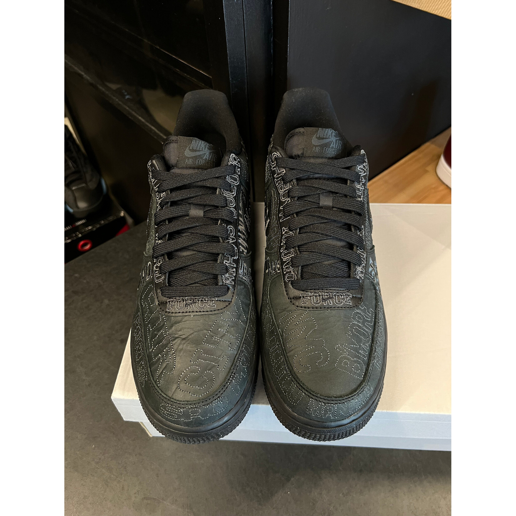 Nike Nike Air Force 1 Low World Tour Black Size 9.5, PREOWNED