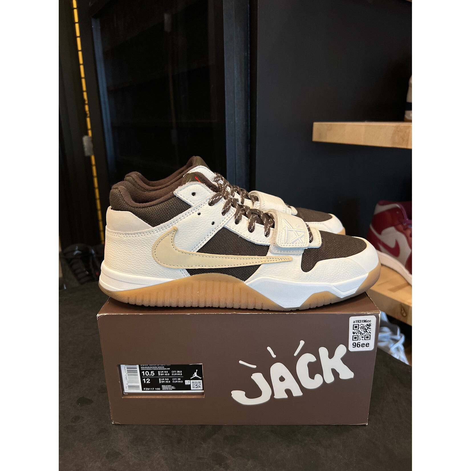 Jordan Jordan Jumpman Jack TR Travis Scott Sail Size 10.5, PREOWNED*