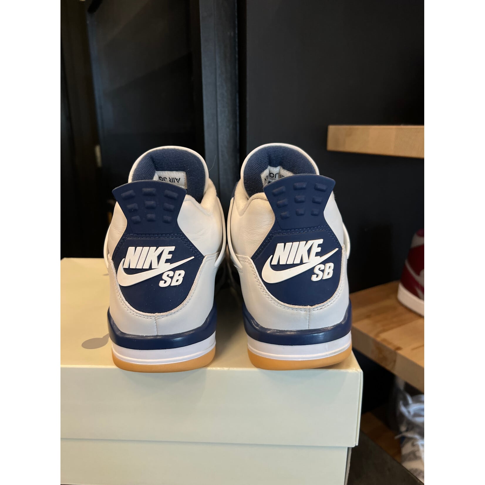 Jordan Jordan 4 Retro SB Navy Size 10.5, PREOWNED*