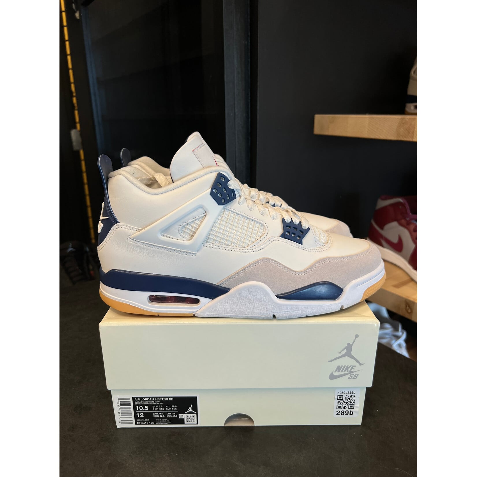 Jordan Jordan 4 Retro SB Navy Size 10.5, PREOWNED*