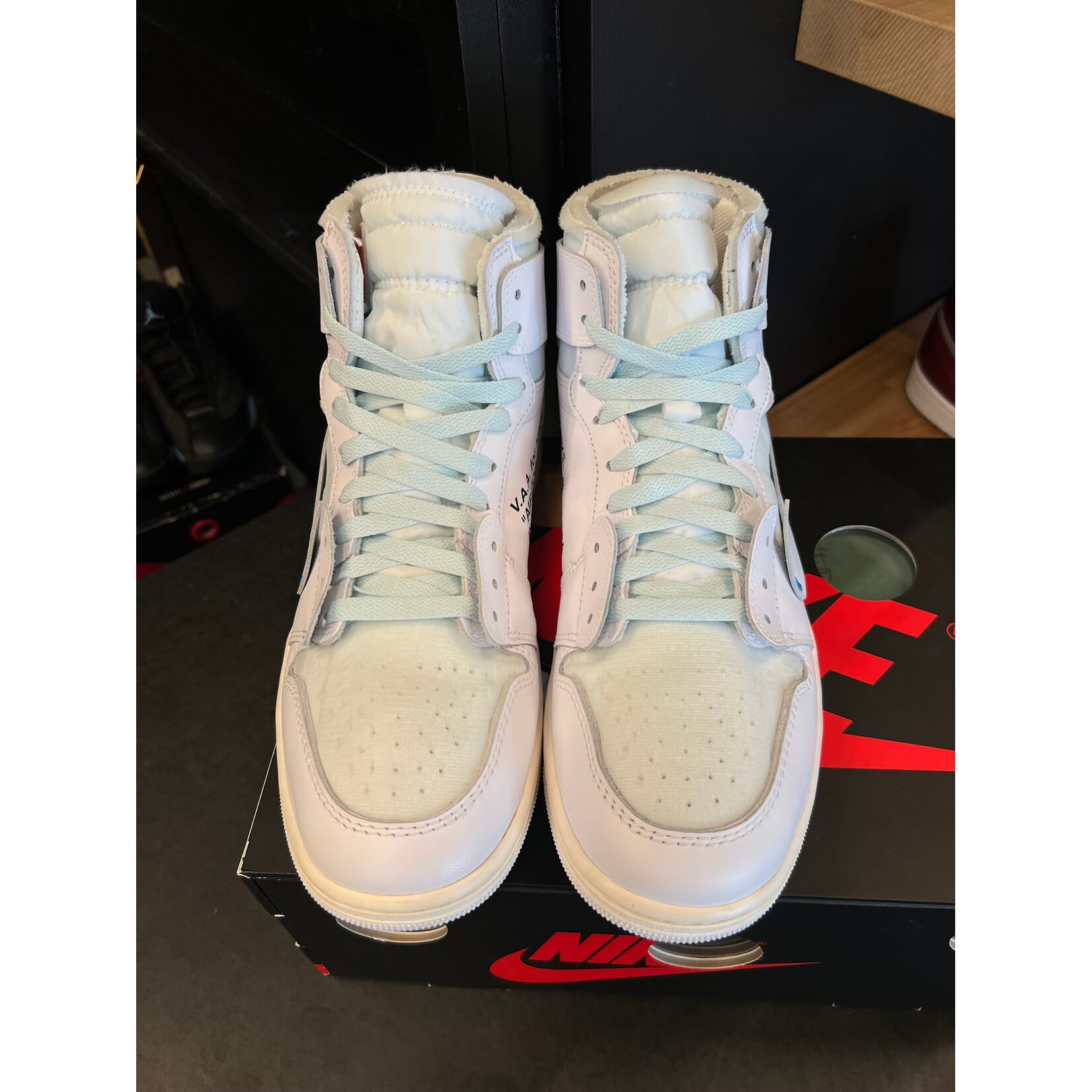 Jordan Jordan 1 Retro High Virgil Abloh Archive Alaska Size 10.5, PREOWNED*
