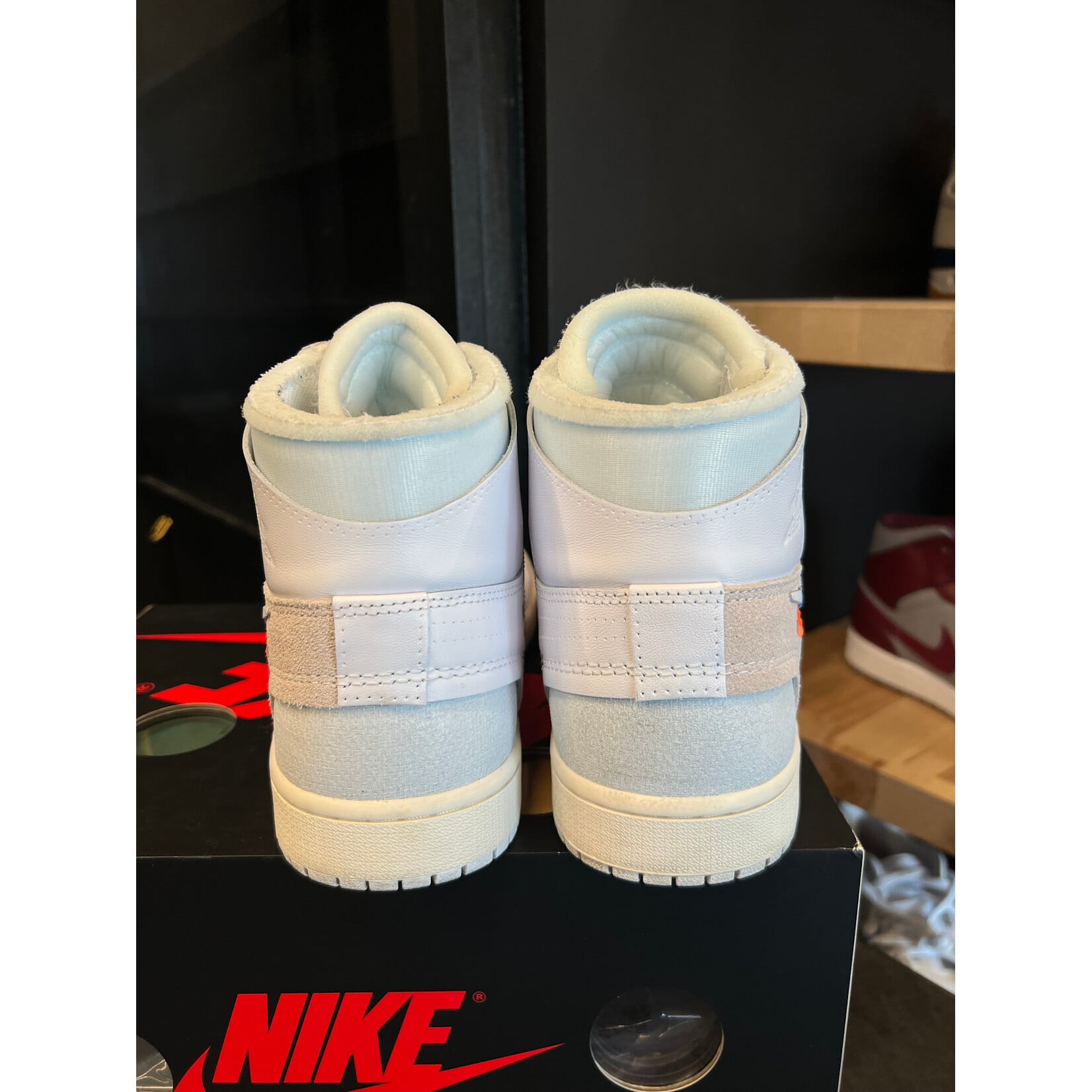 Jordan Jordan 1 Retro High Virgil Abloh Archive Alaska Size 10.5, PREOWNED*