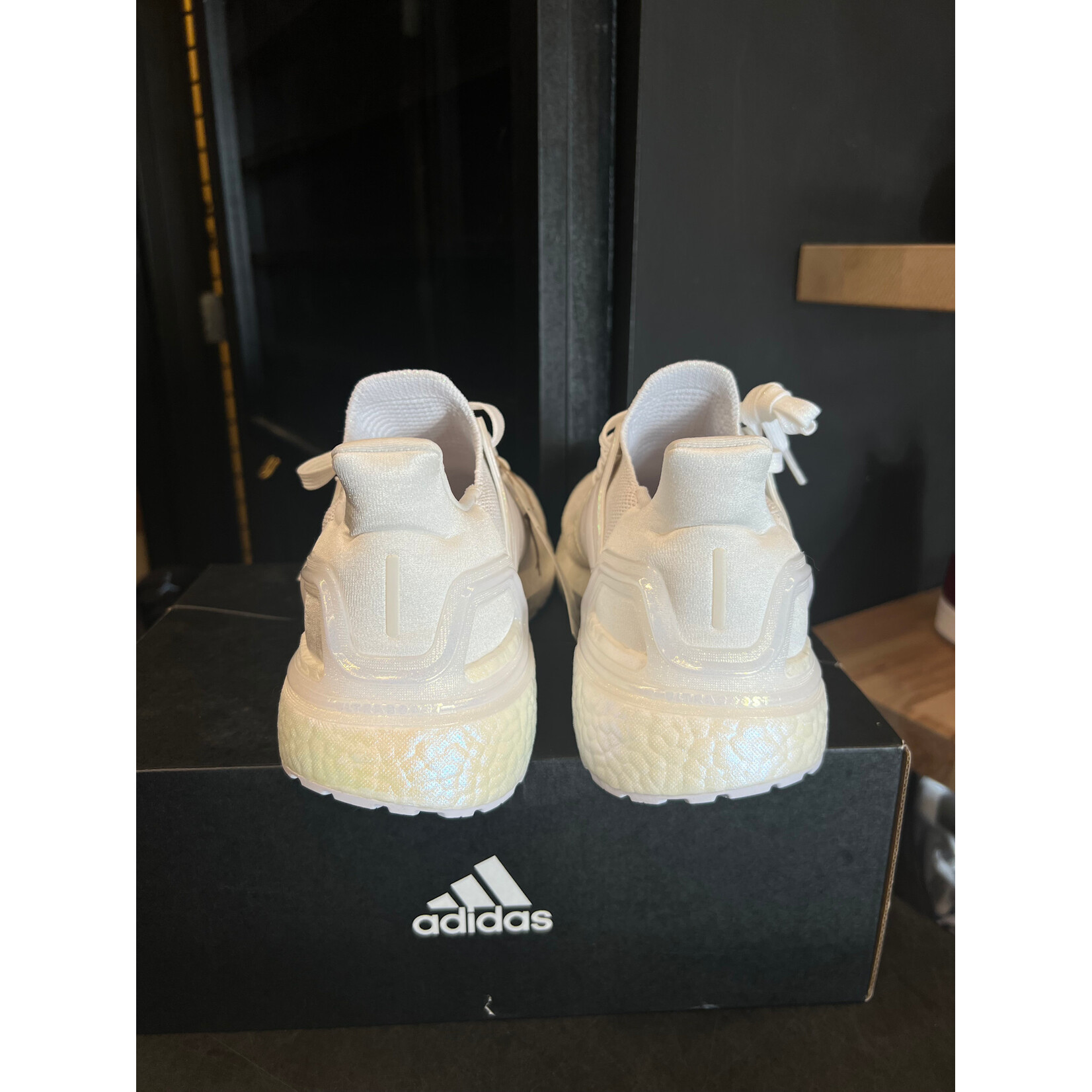 Adidas adidas Ultra Boost 20 White Iridescent Size 9.5, PREOWNED TRIED ON