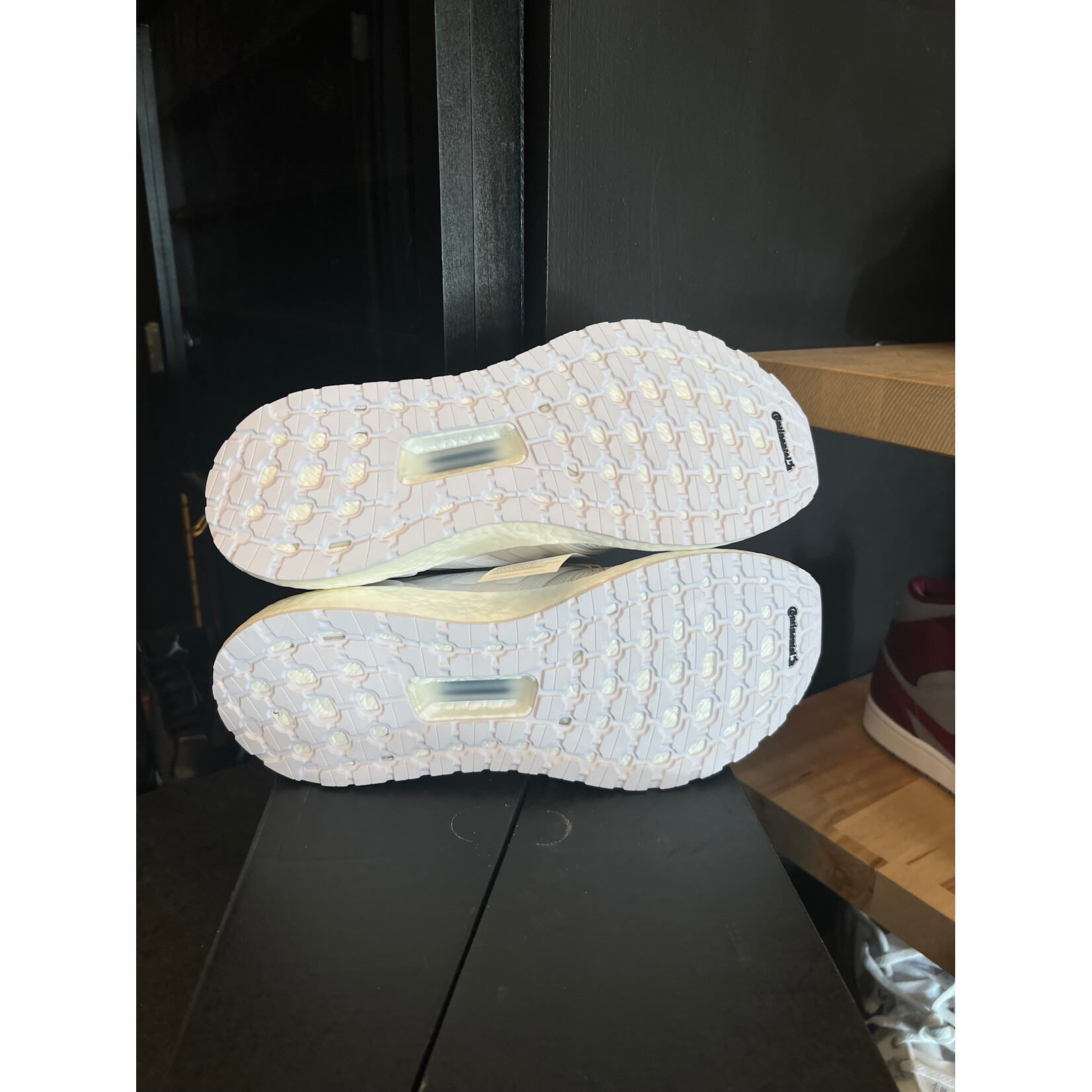 Adidas adidas Ultra Boost 20 White Iridescent Size 9.5, PREOWNED TRIED ON