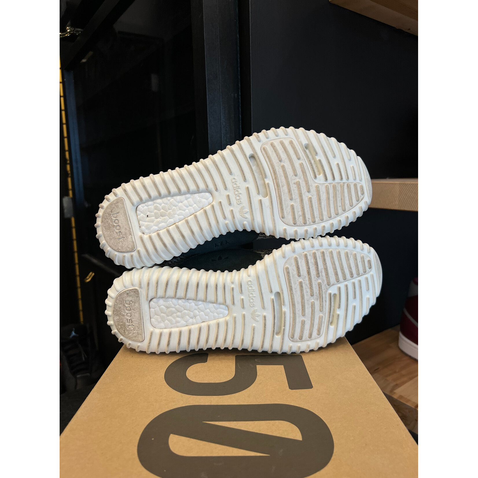 Adidas adidas Yeezy Boost 350 Turtledove (2022) Size 9.5, PREOWNED*