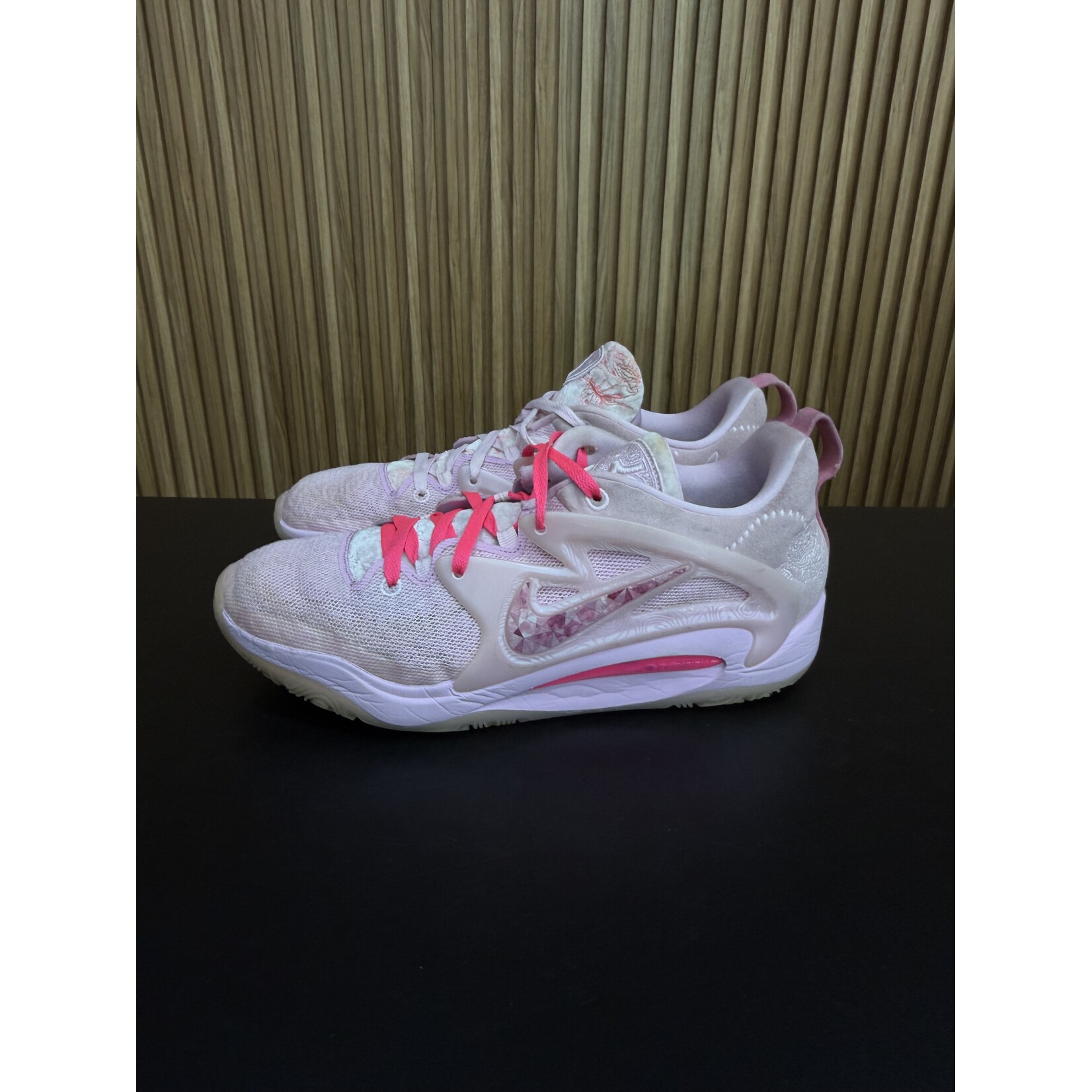 Nike Nike KD 15 Aunt Pearl Size 14, PREOWNED*