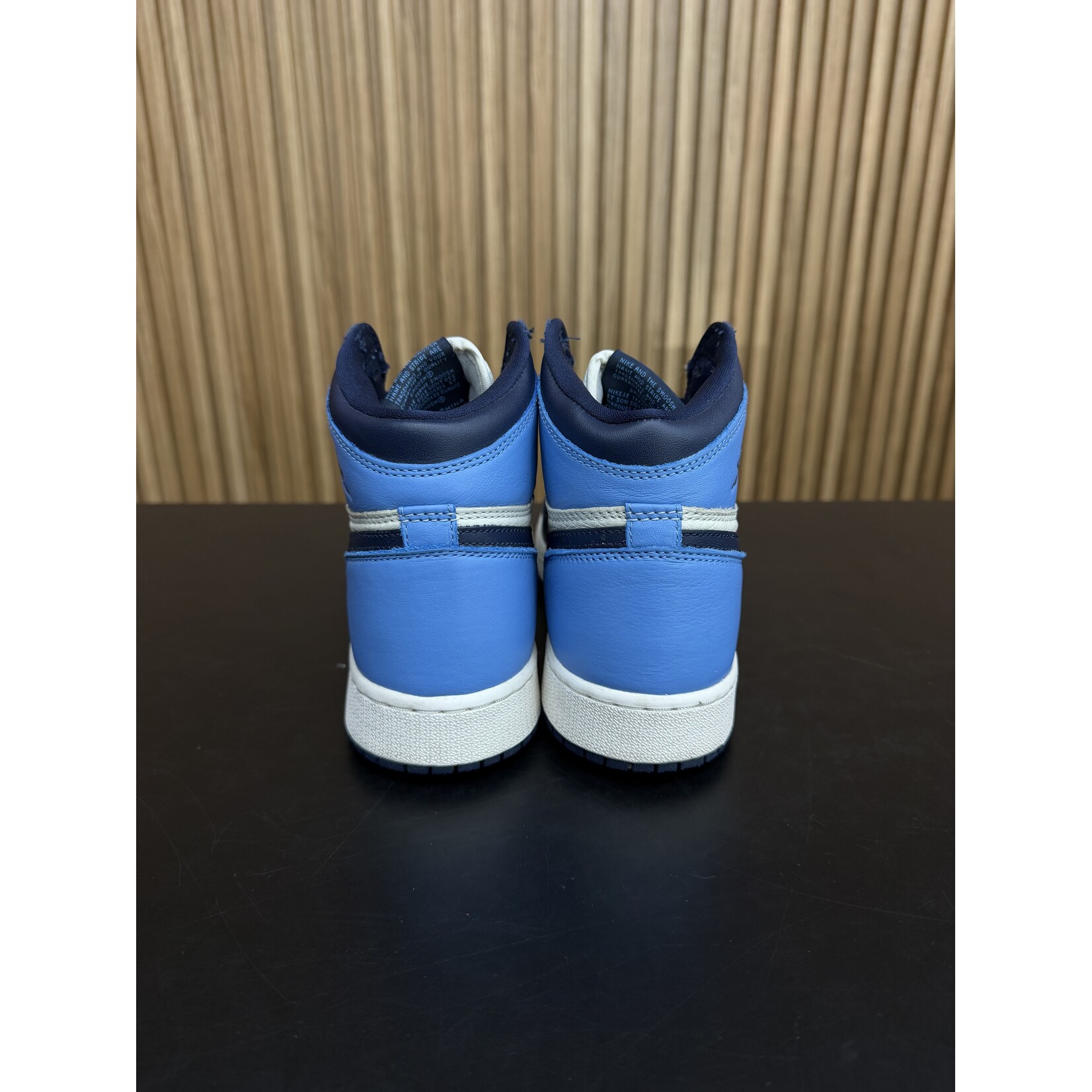Jordan Jordan 1 Retro High Obsidian (GS) Size 5, PREOWNED*