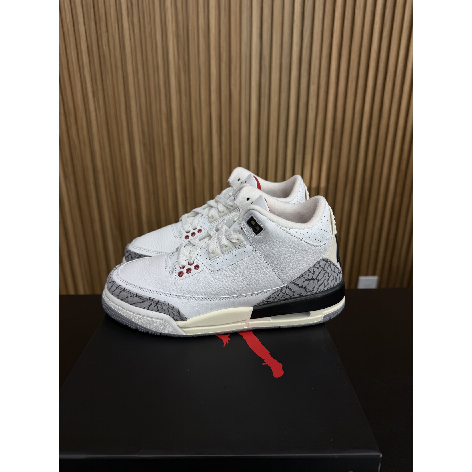 Jordan Jordan 3 Retro White Cement Reimagined (GS) Size 4.5, PREOWNED*