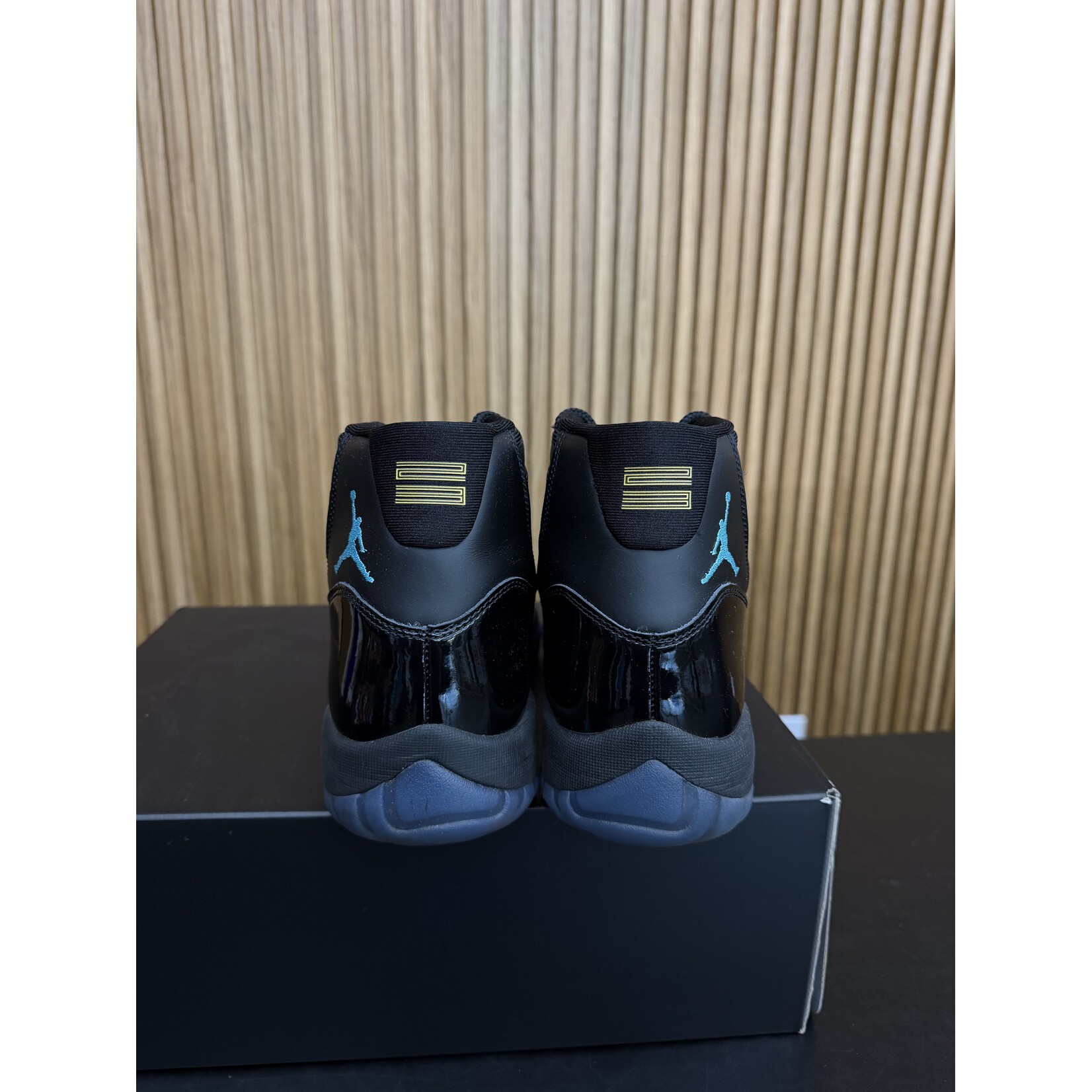 Jordan Jordan 11 Retro Gamma Blue (2025) Size 13, PREOWNED*