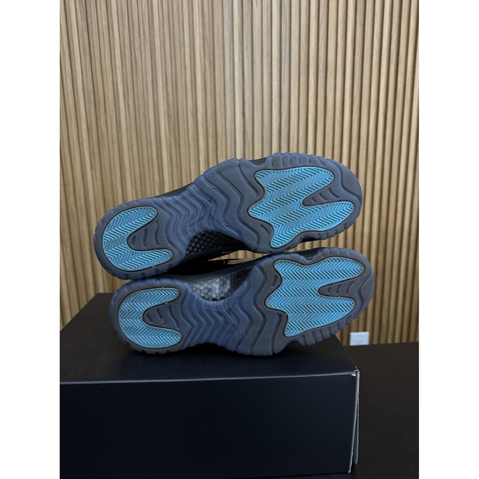 Jordan Jordan 11 Retro Gamma Blue (2025) Size 13, PREOWNED*