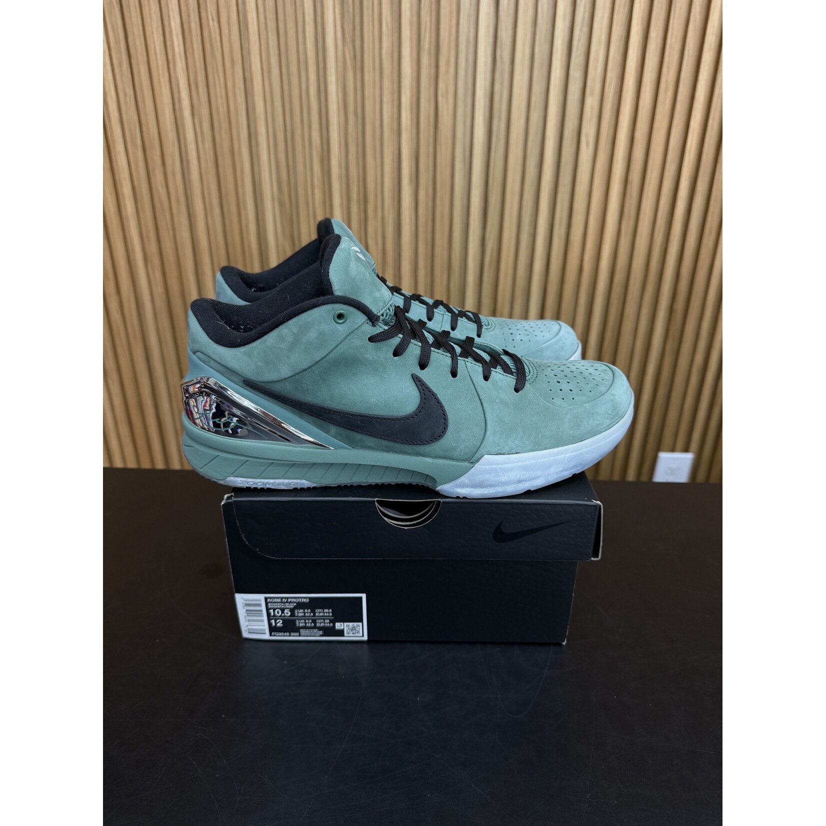 Nike Nike Kobe 4 Protro Girl Dad Size 10.5, PREOWNED*