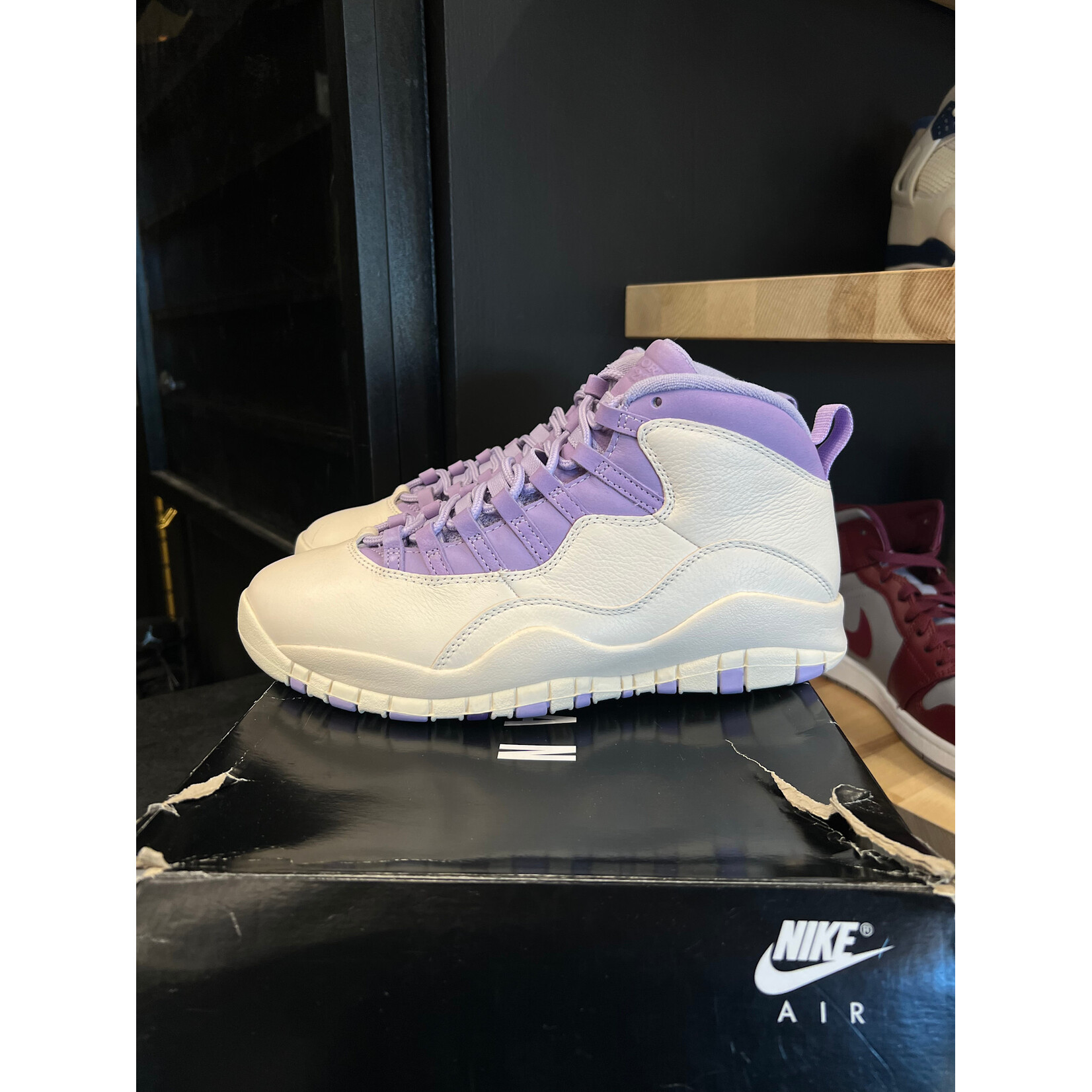Jordan Jordan 10 Retro Hydrangeas (Women's) Size 10.5W, PREOWNED
