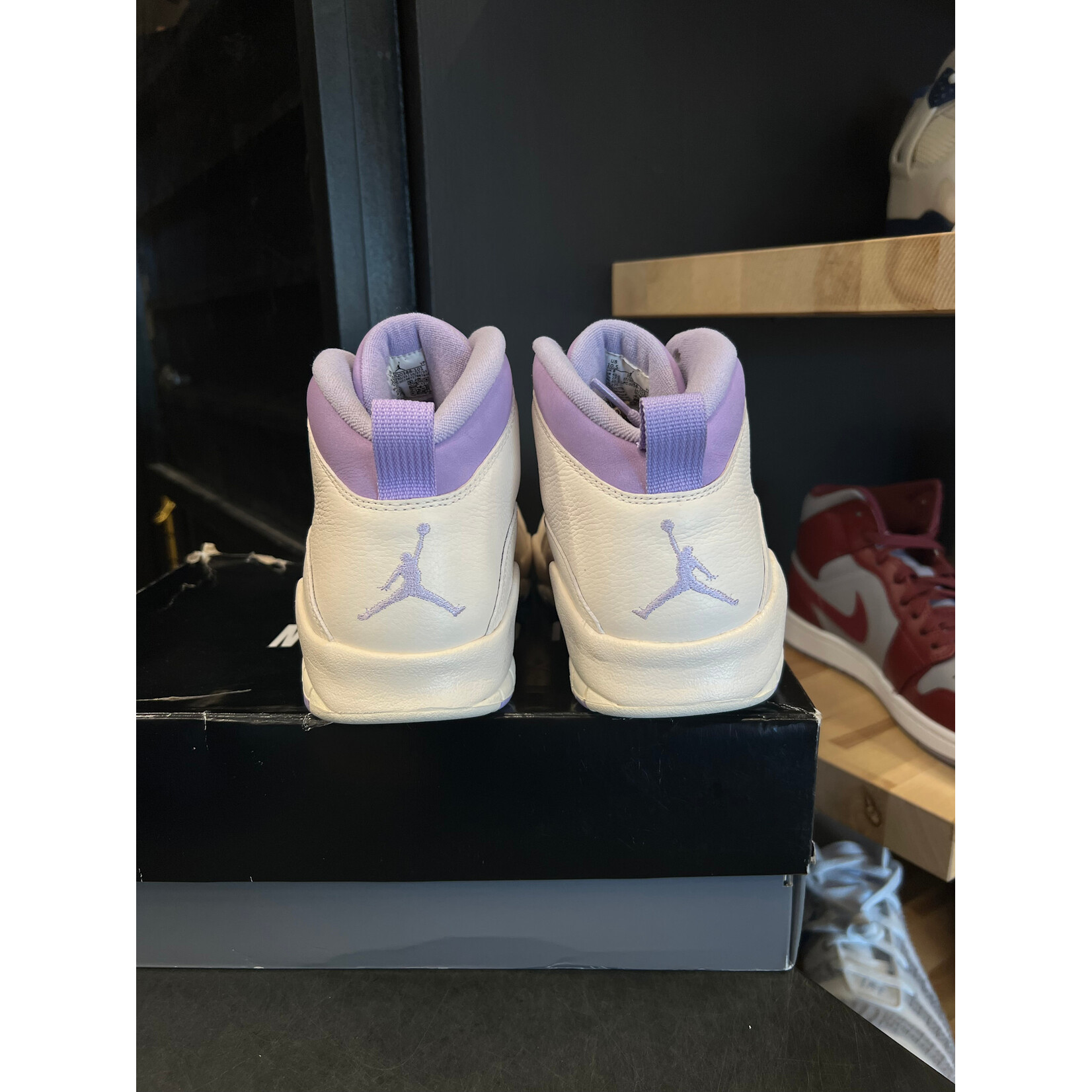 Jordan Jordan 10 Retro Hydrangeas (Women's) Size 10.5W, PREOWNED