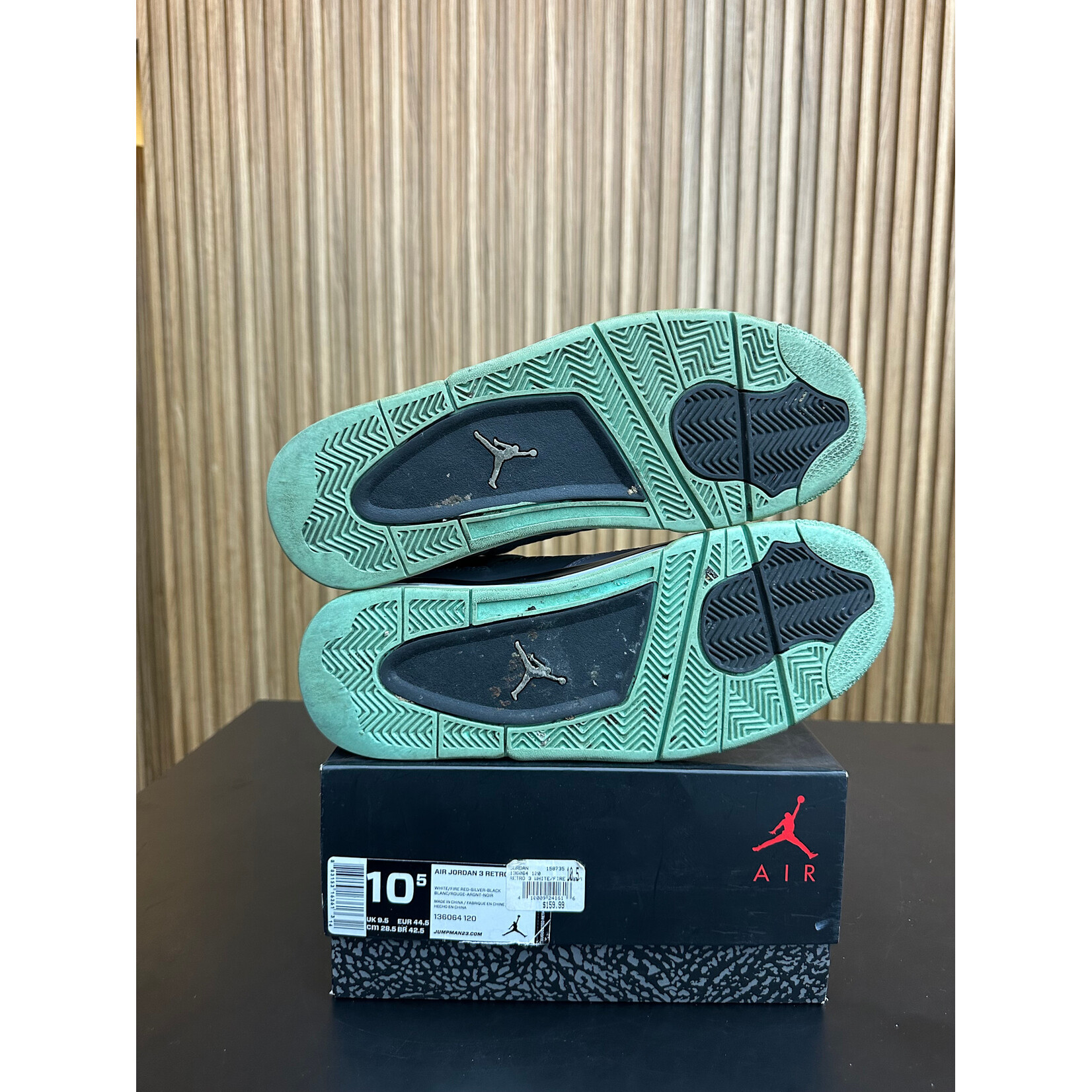 Jordan Jordan 4 Retro Green Glow Size 11, PREOWNED REP BOX*