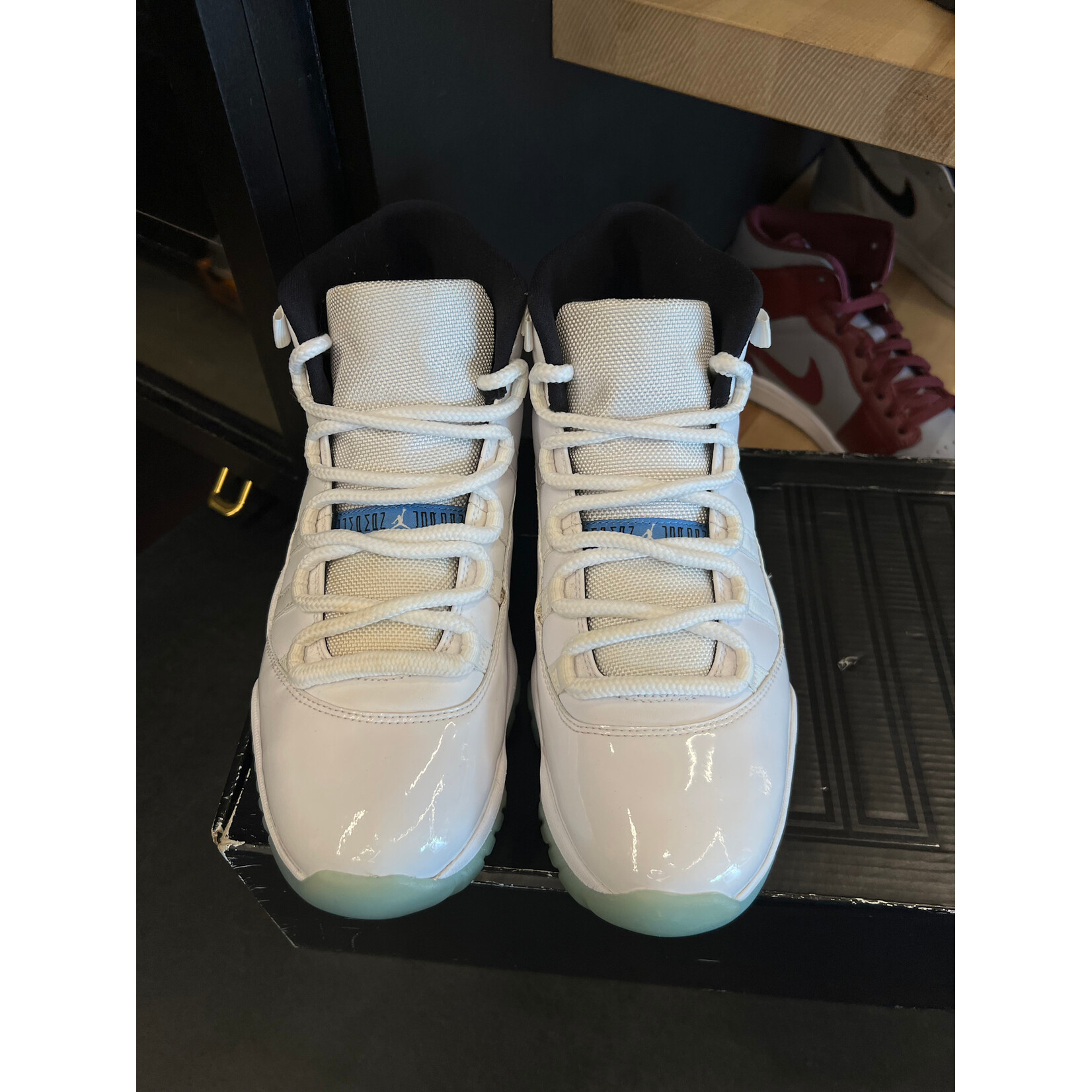 Jordan Jordan 11 Retro Legend Blue (2014) Size 9, PREOWNED