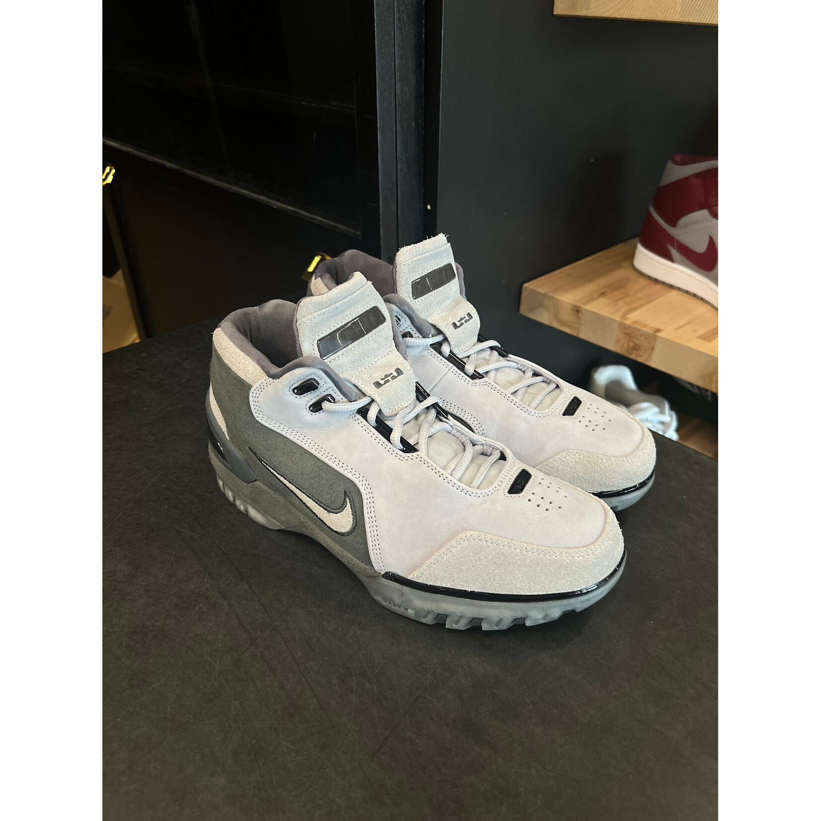 Nike Nike Air Zoom Generation Dark Grey Size 8.5, PREOWNED*